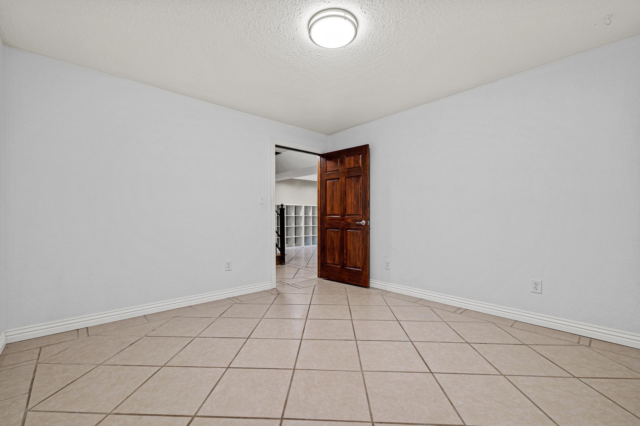524 Twin Lakes Drive Property Photo 56