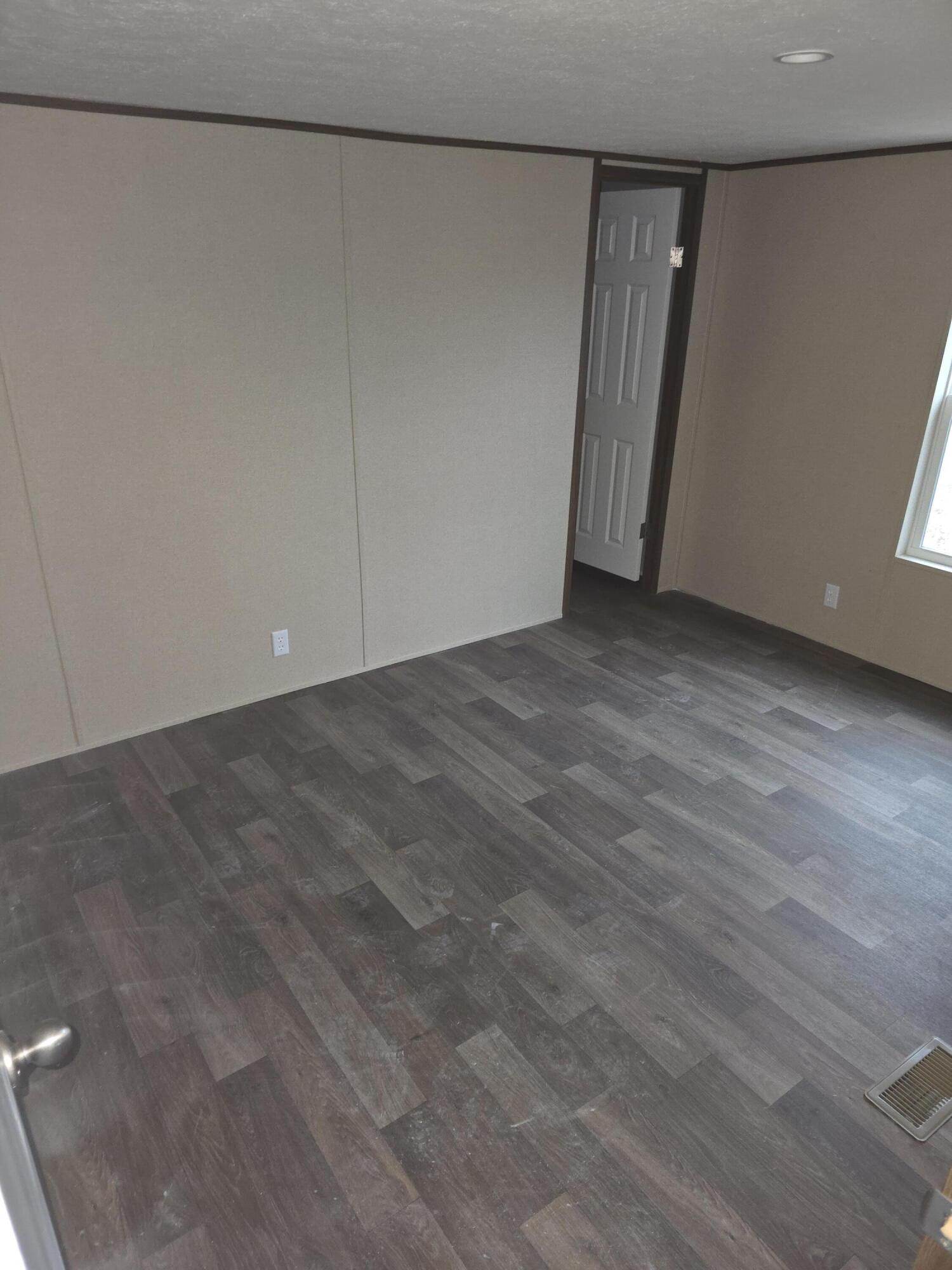 508 Tri-lakes Road Property Photo 7