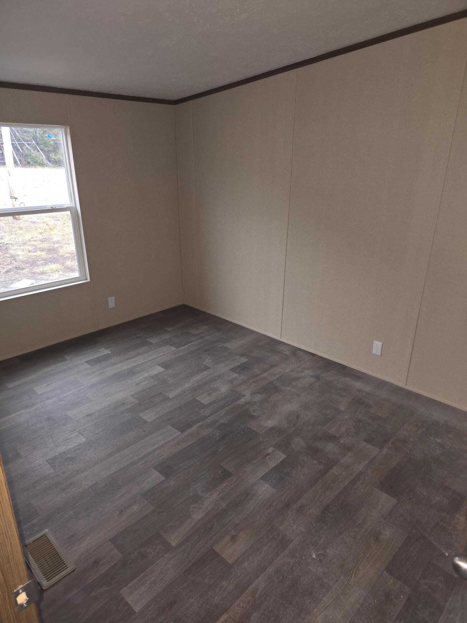 508 Tri-lakes Road Property Photo 8