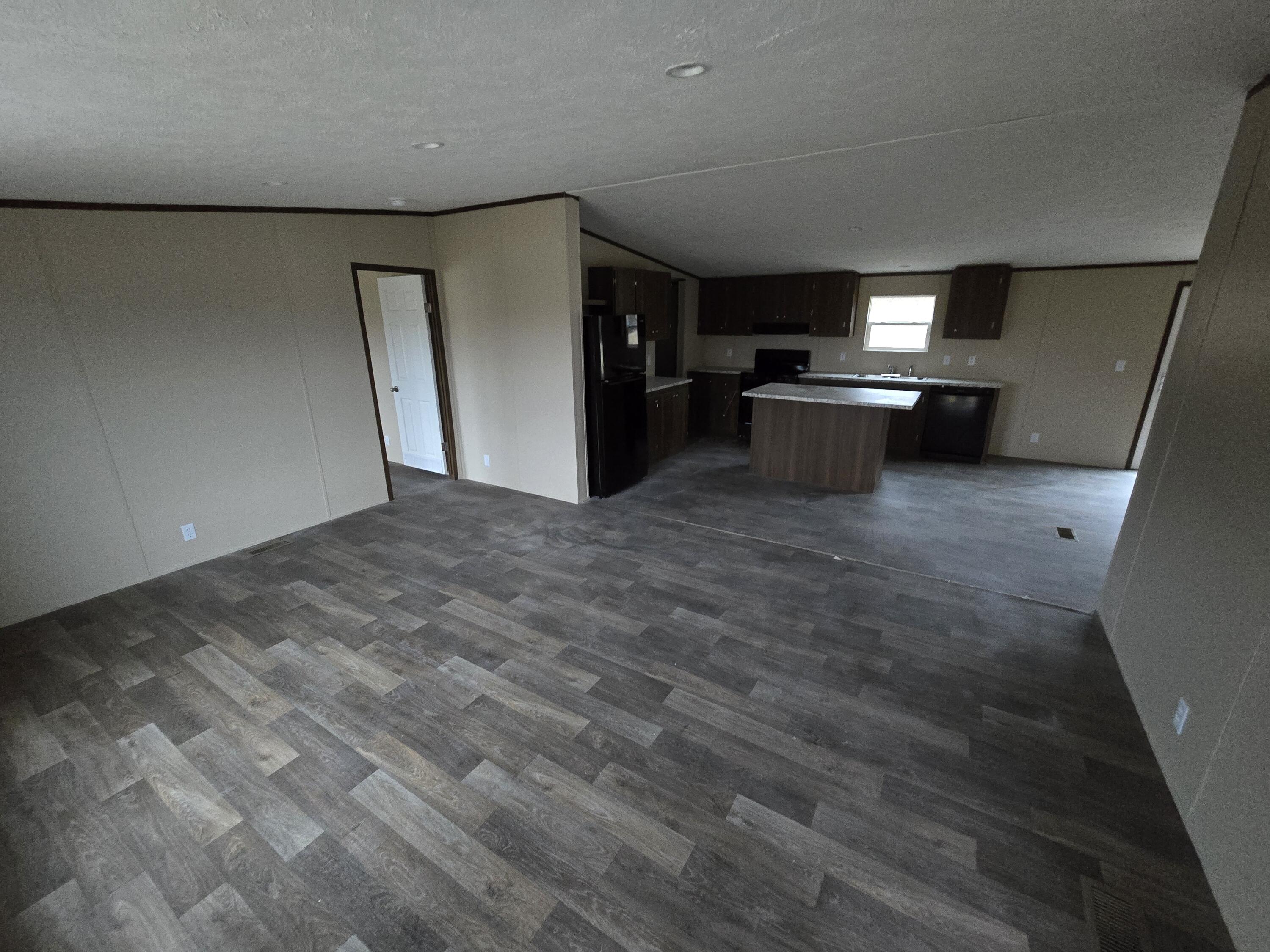 510 Tri-lakes Road Property Photo 2