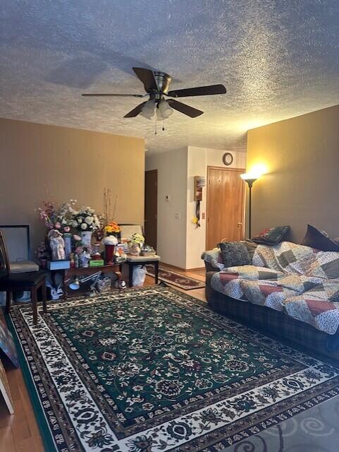2139 West Wall Street Property Photo 6