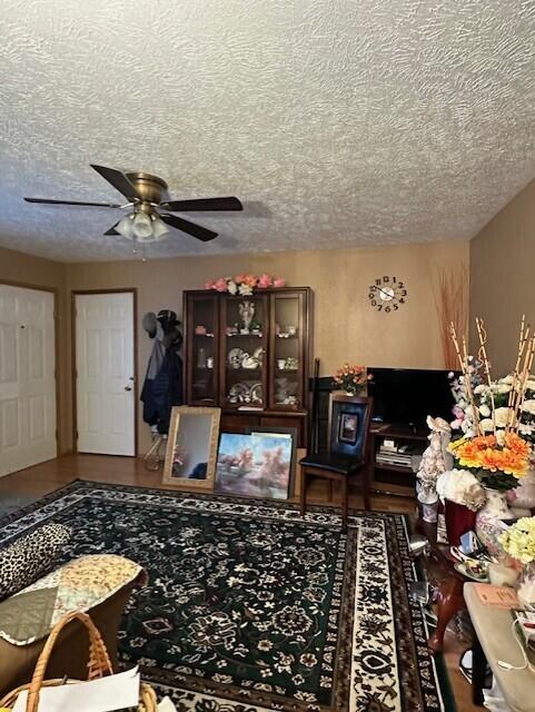 2139 West Wall Street Property Photo 7