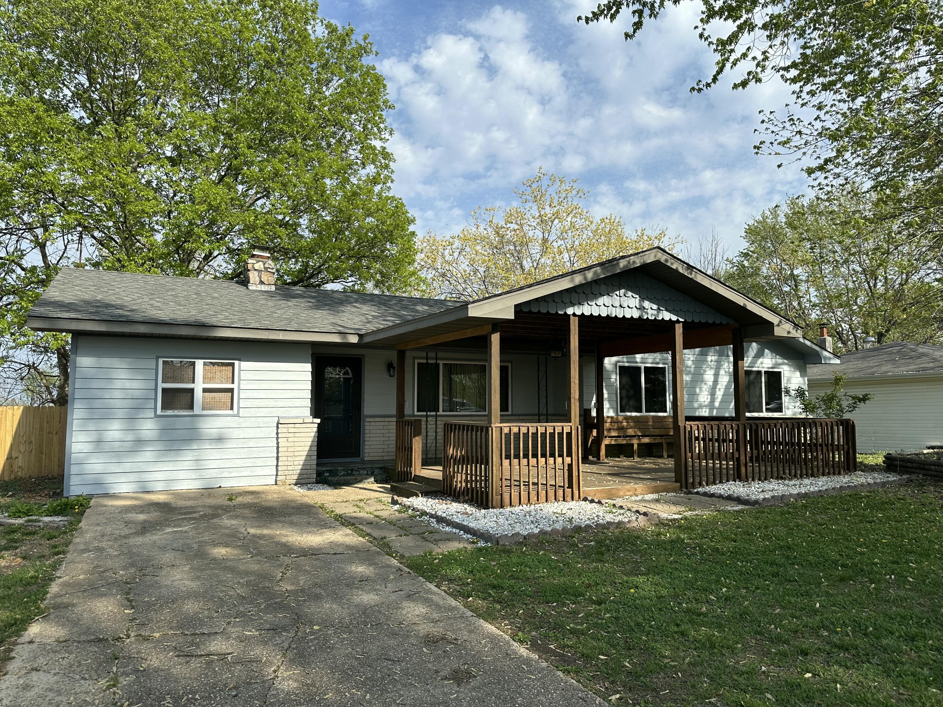 210 Pine Street Property Photo