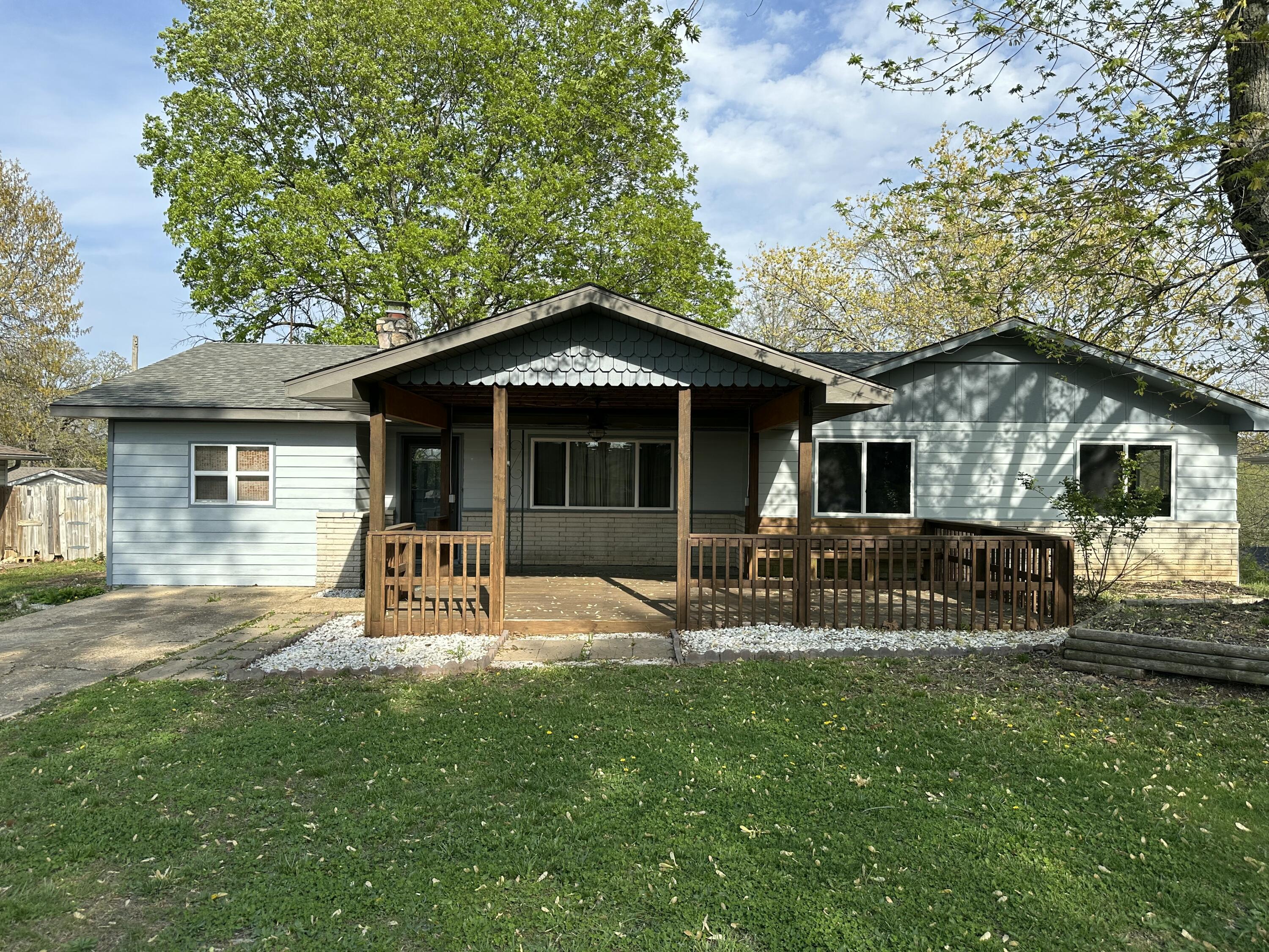 210 Pine Street Property Photo 1