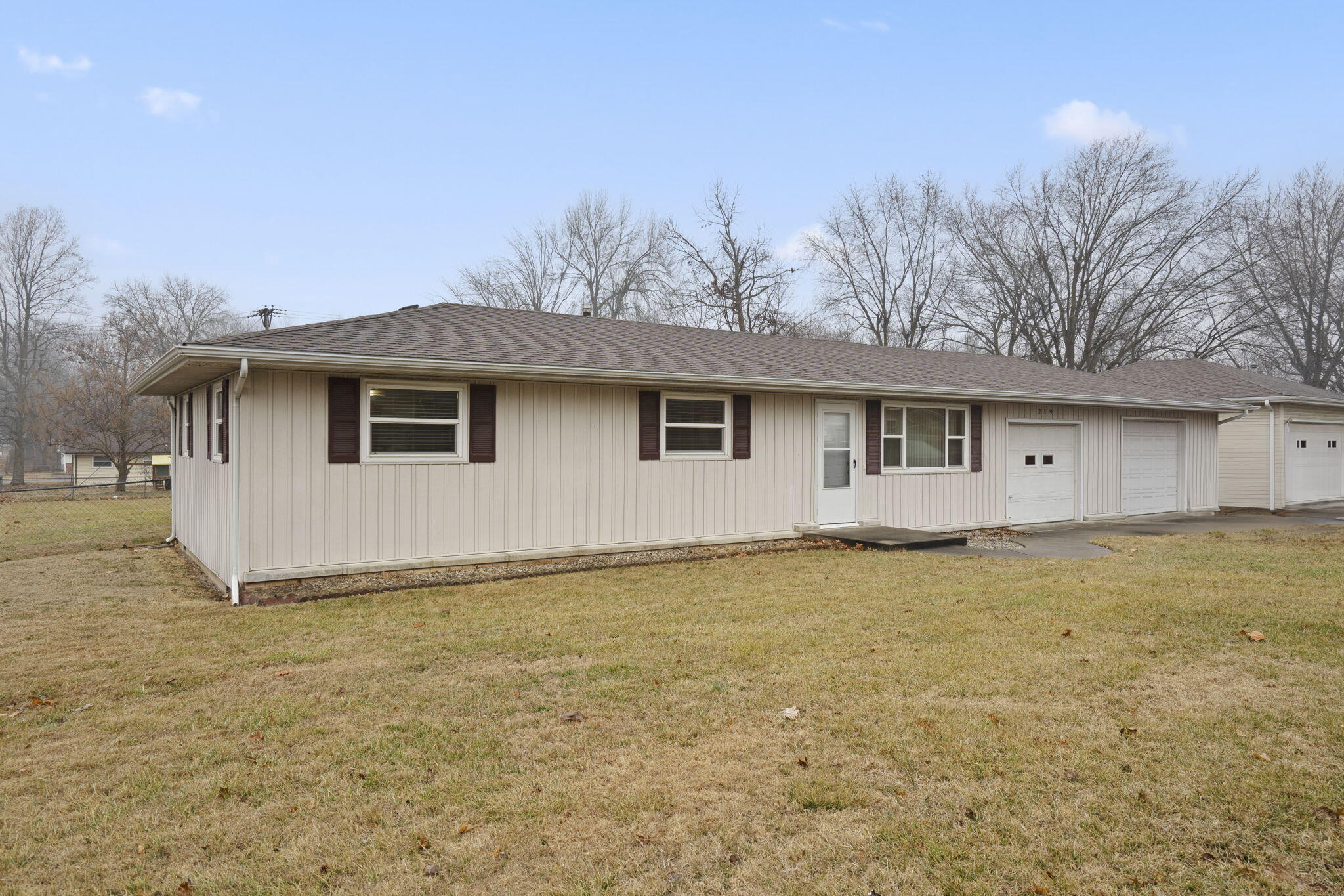 219 South Lynn Avenue Property Photo 6