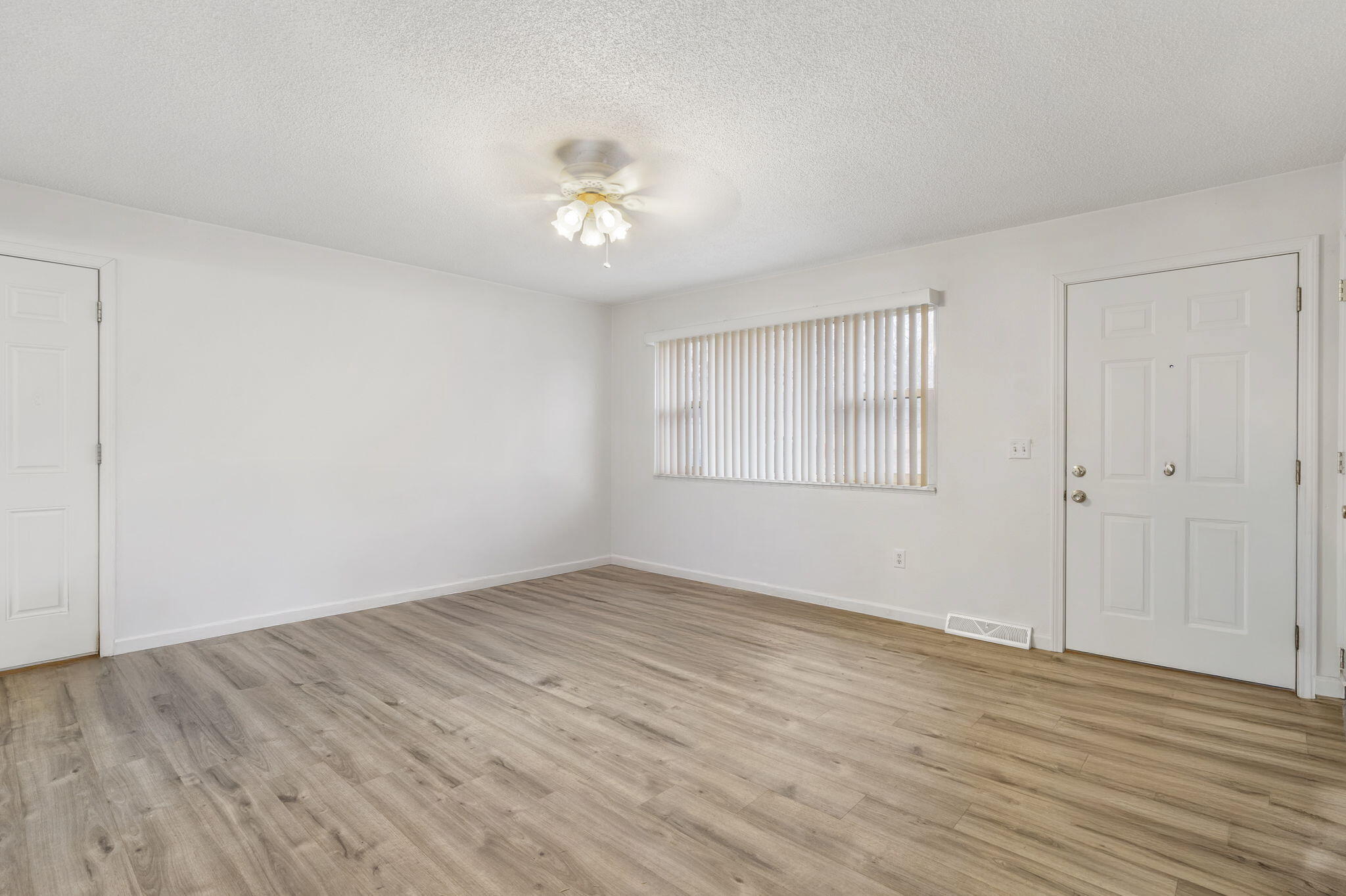 219 South Lynn Avenue Property Photo 10