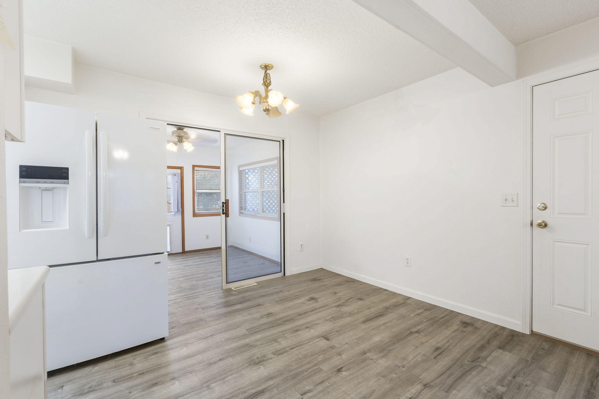 219 South Lynn Avenue Property Photo 11