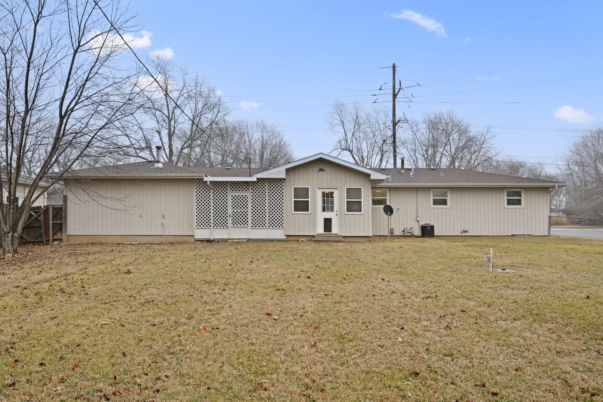 219 South Lynn Avenue Property Photo 27