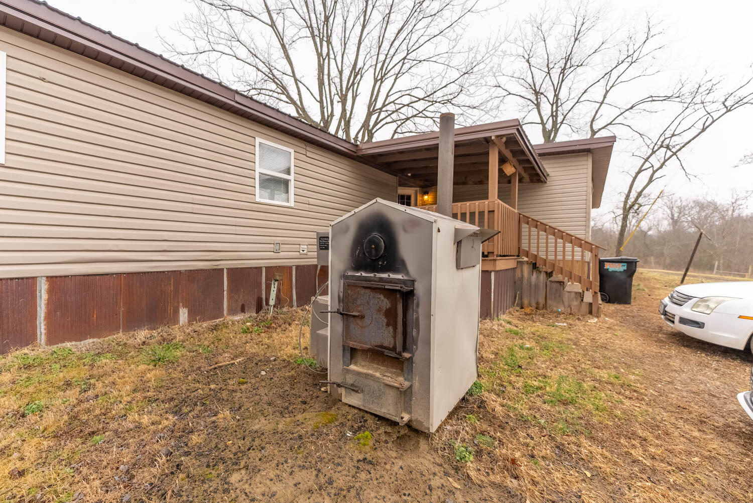 946 County Road 7040 Property Photo 4