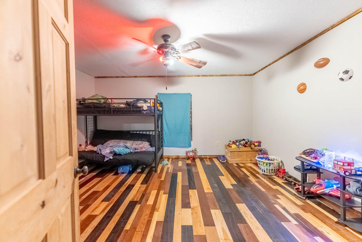 946 County Road 7040 Property Photo 9