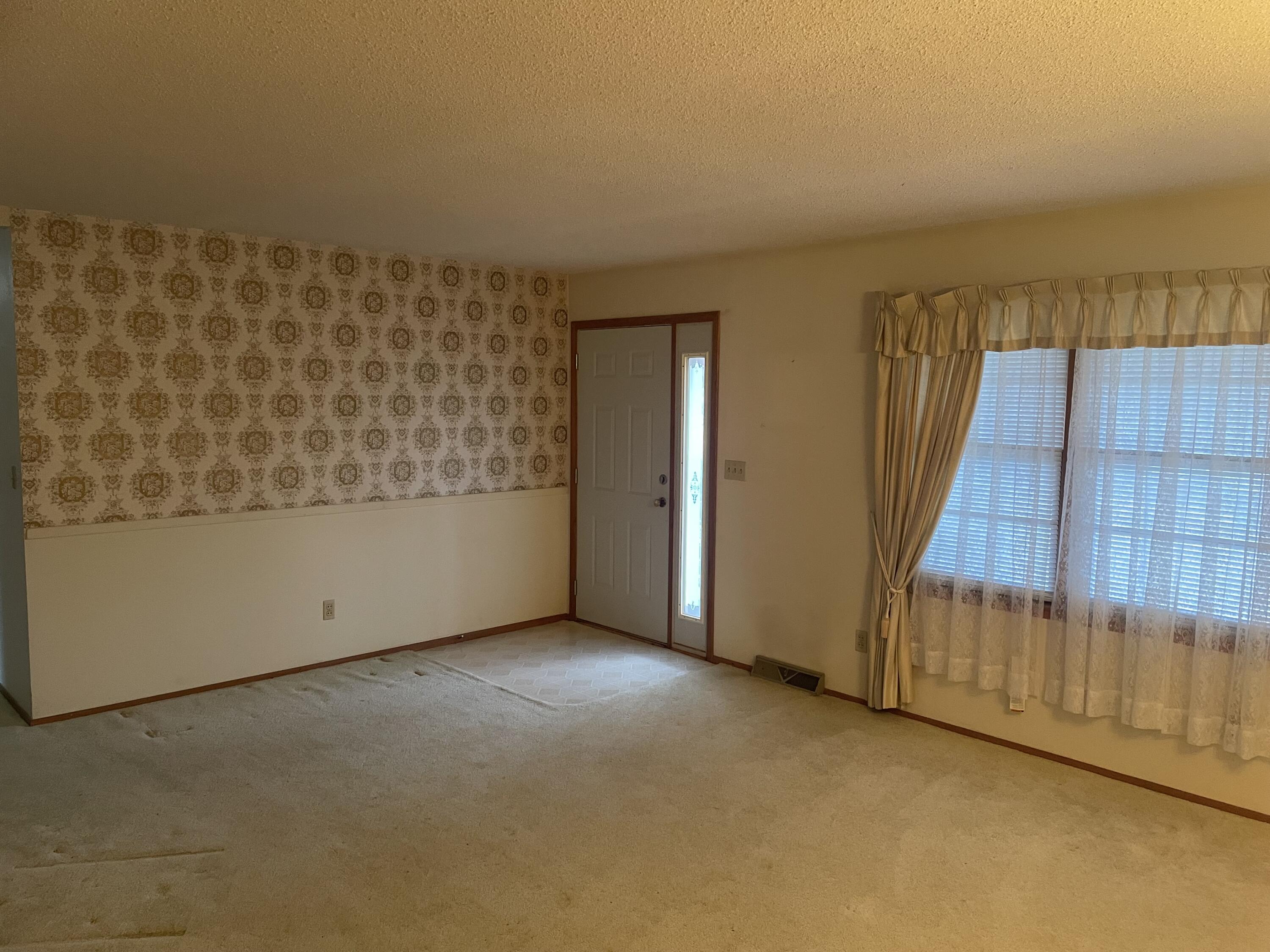 2010 Highland Street Property Photo 4