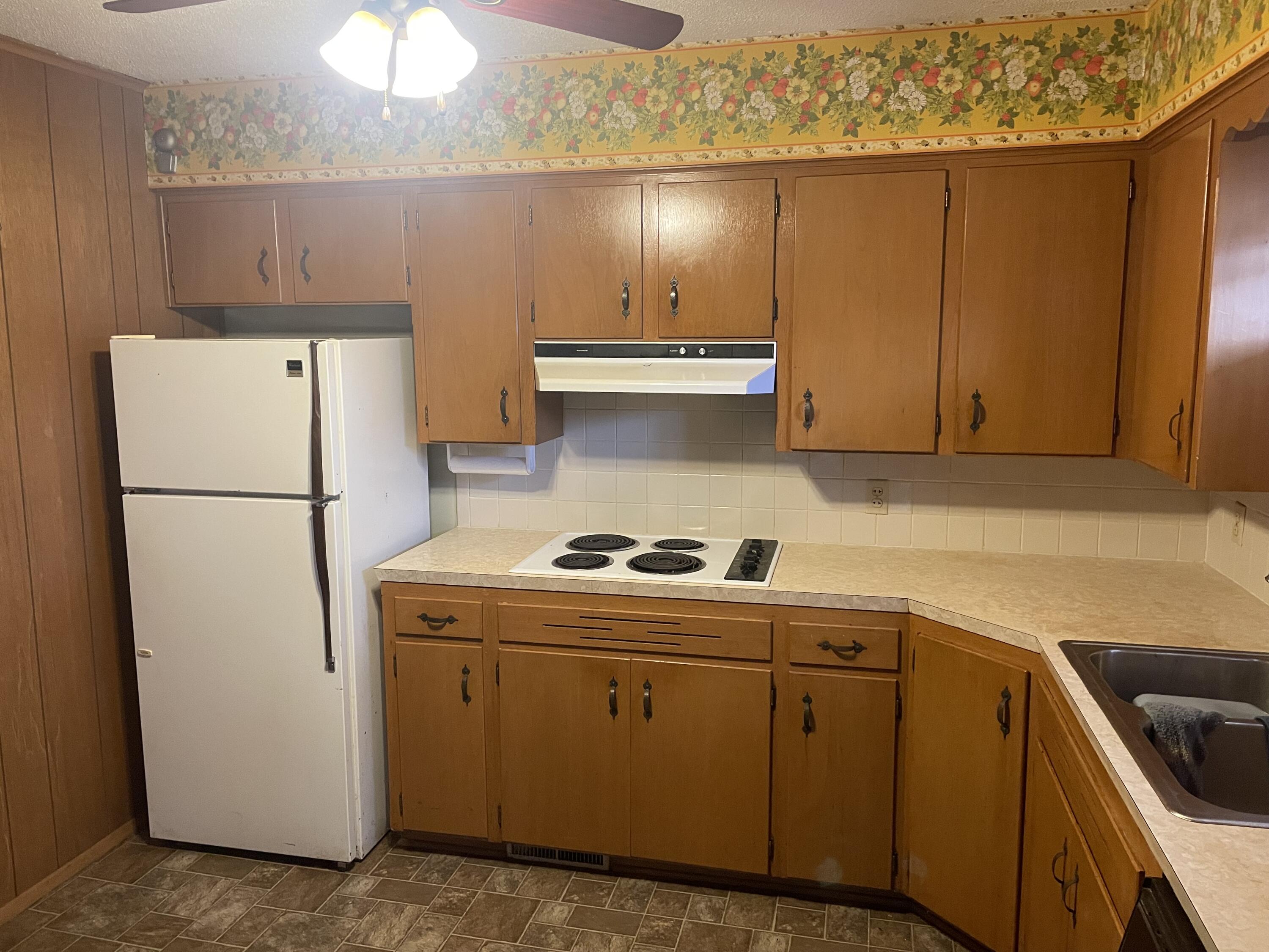2010 Highland Street Property Photo 7