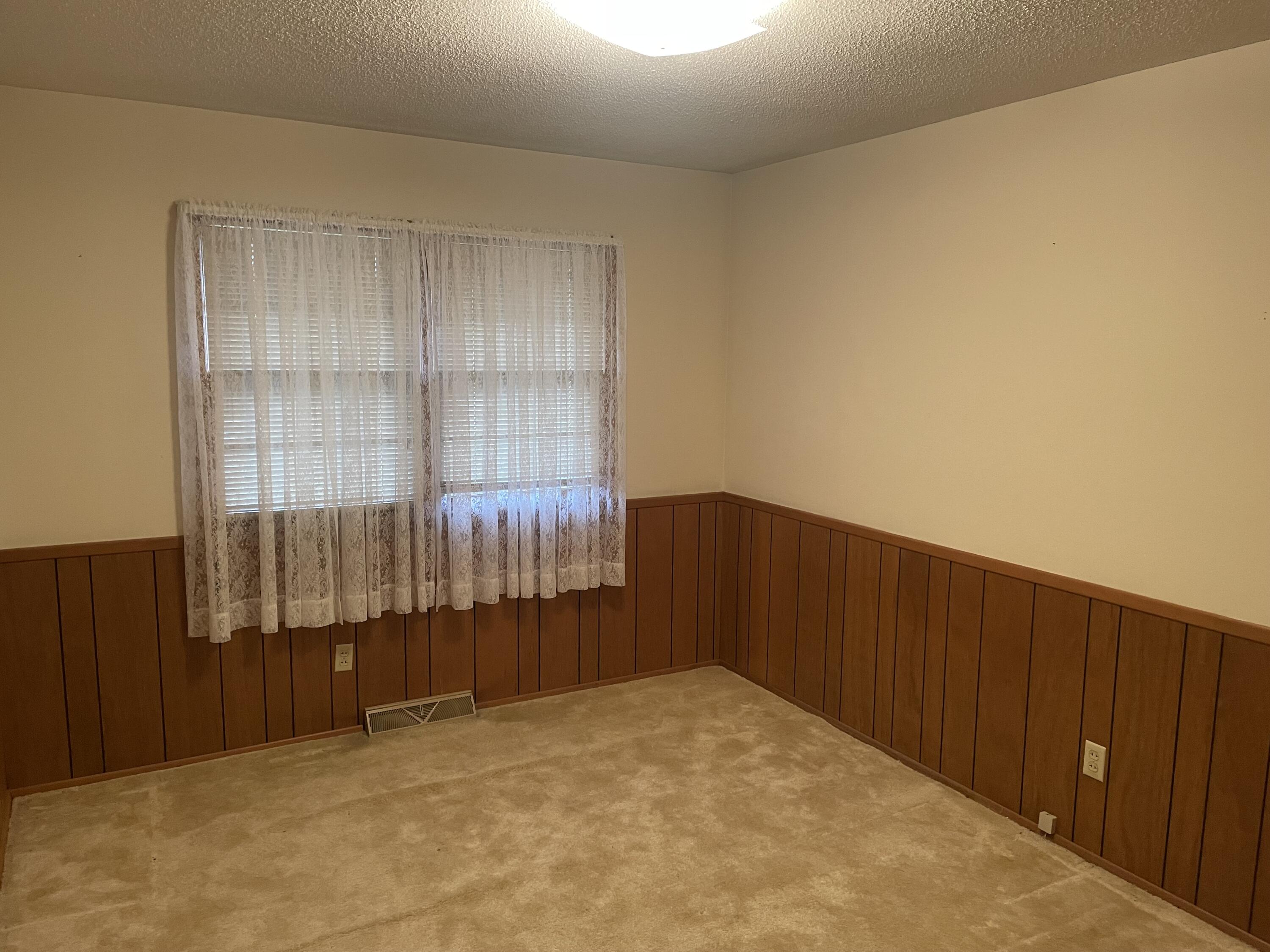 2010 Highland Street Property Photo 12