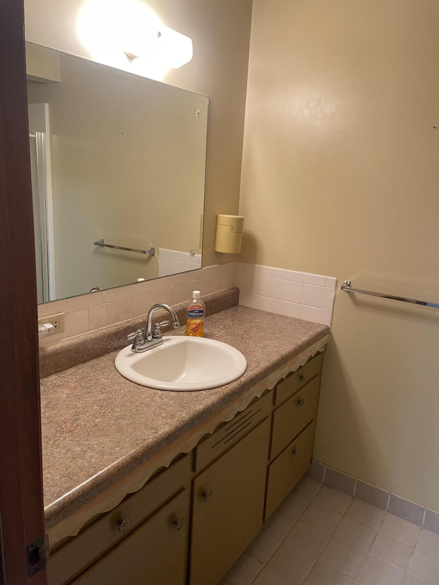 2010 Highland Street Property Photo 17