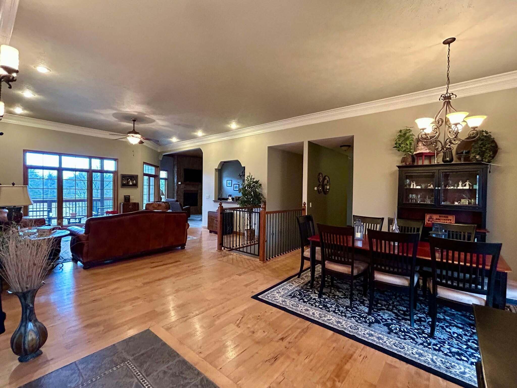 503 Curry Avenue Property Photo 2