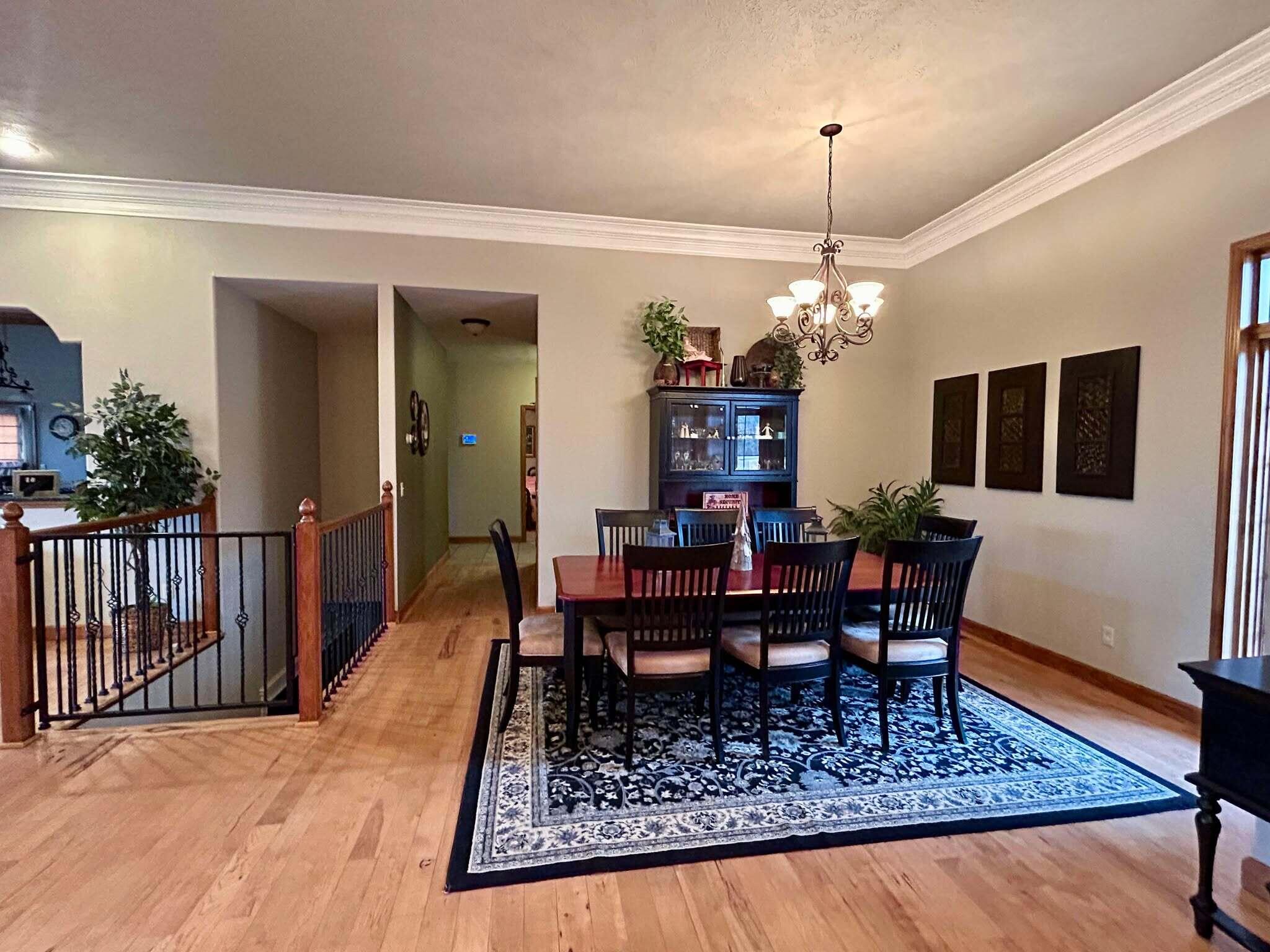 503 Curry Avenue Property Photo 6