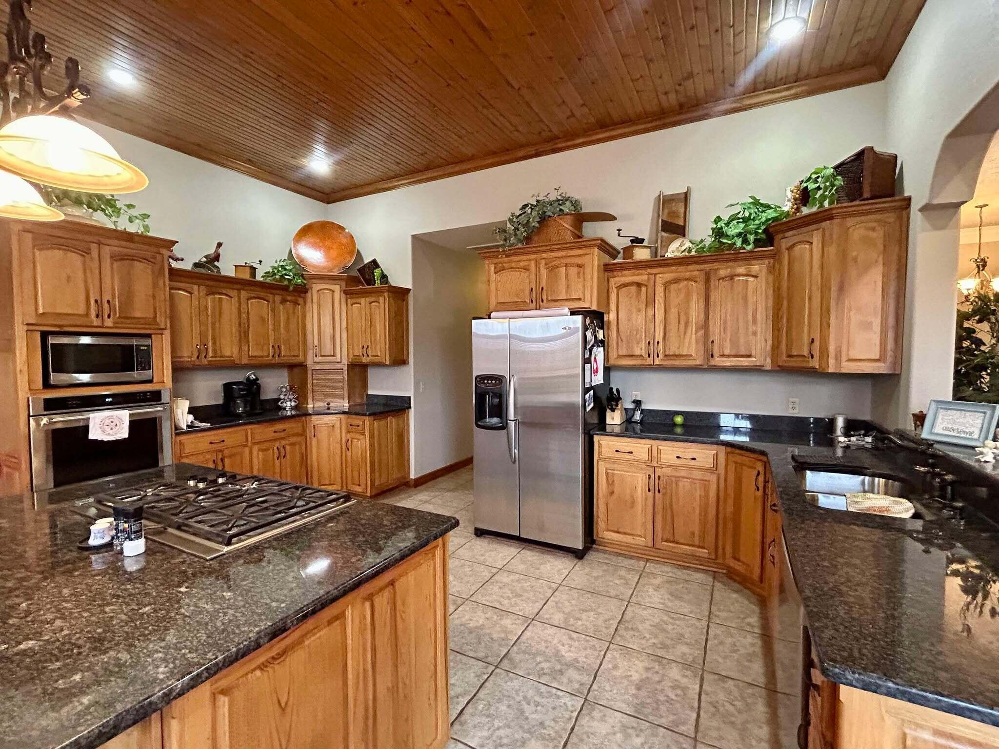 503 Curry Avenue Property Photo 14