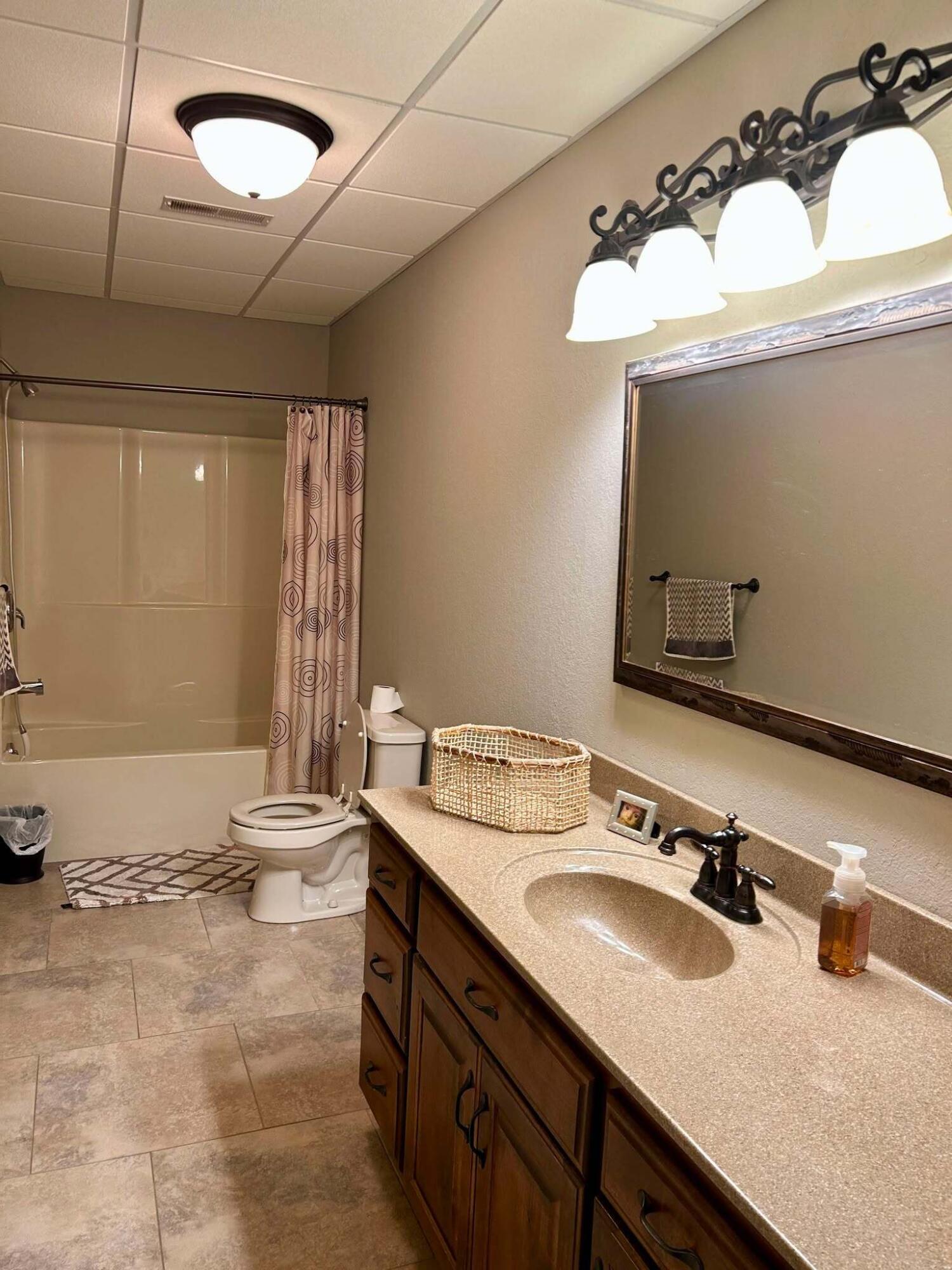 503 Curry Avenue Property Photo 18