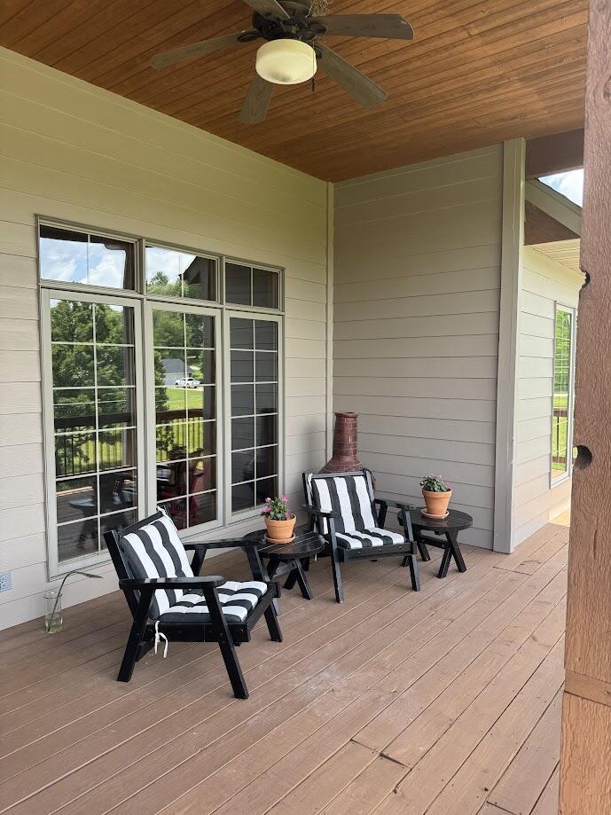 503 Curry Avenue Property Photo 19