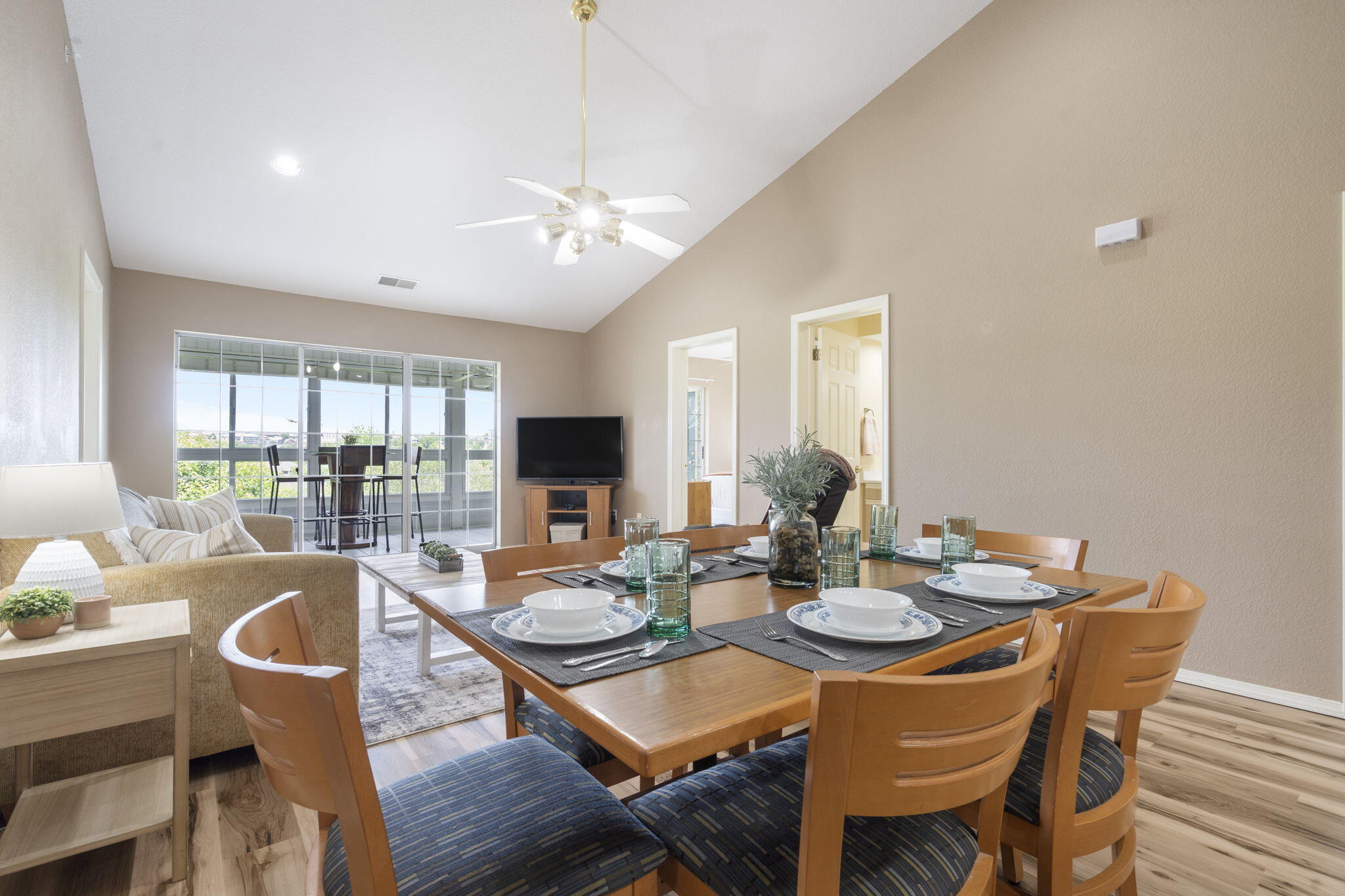 530 Spring Creek Court Property Photo 6