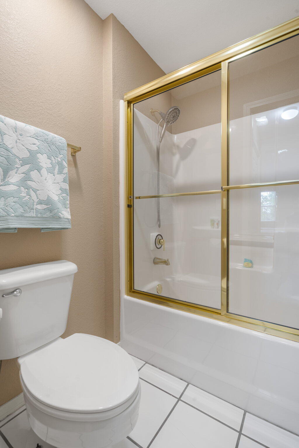 530 Spring Creek Court Property Photo 17