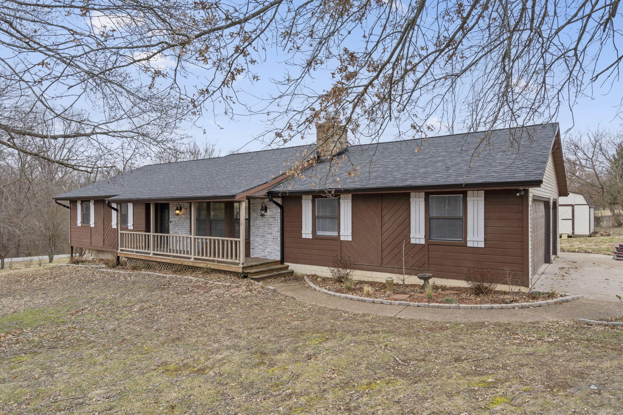 1552 West Oak Ridge Court Property Photo