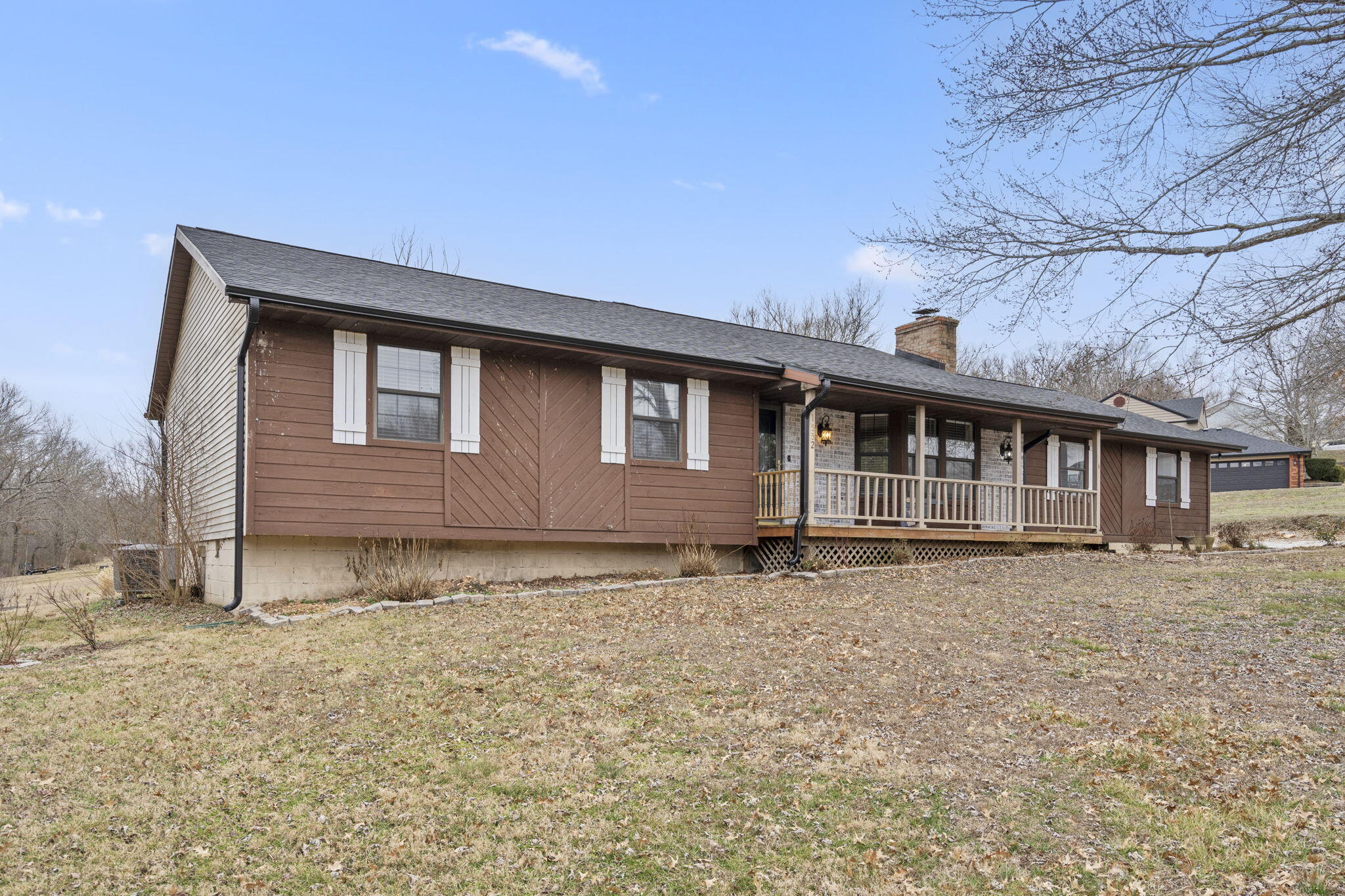1552 West Oak Ridge Court Property Photo 3