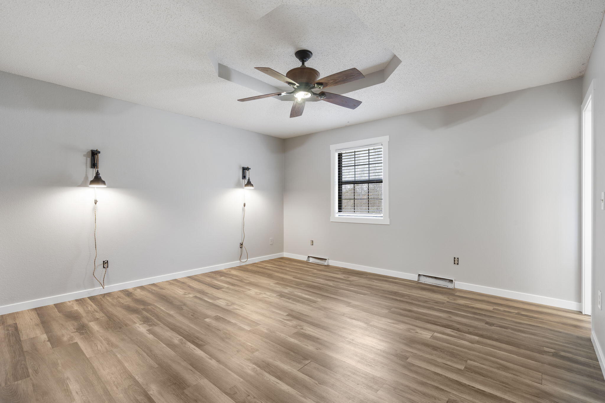 1552 West Oak Ridge Court Property Photo 17