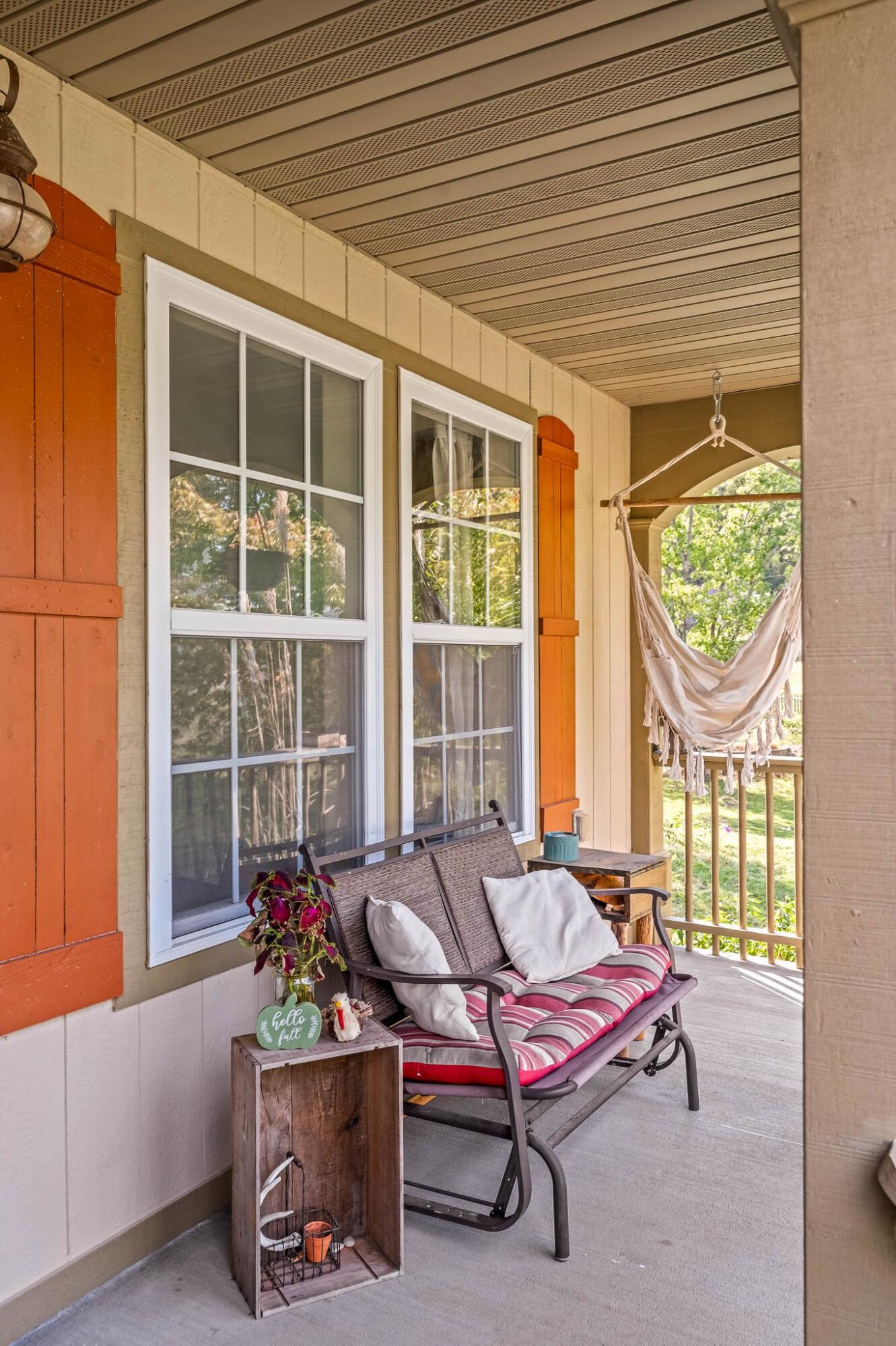 1208 East Lark Street Property Photo 30