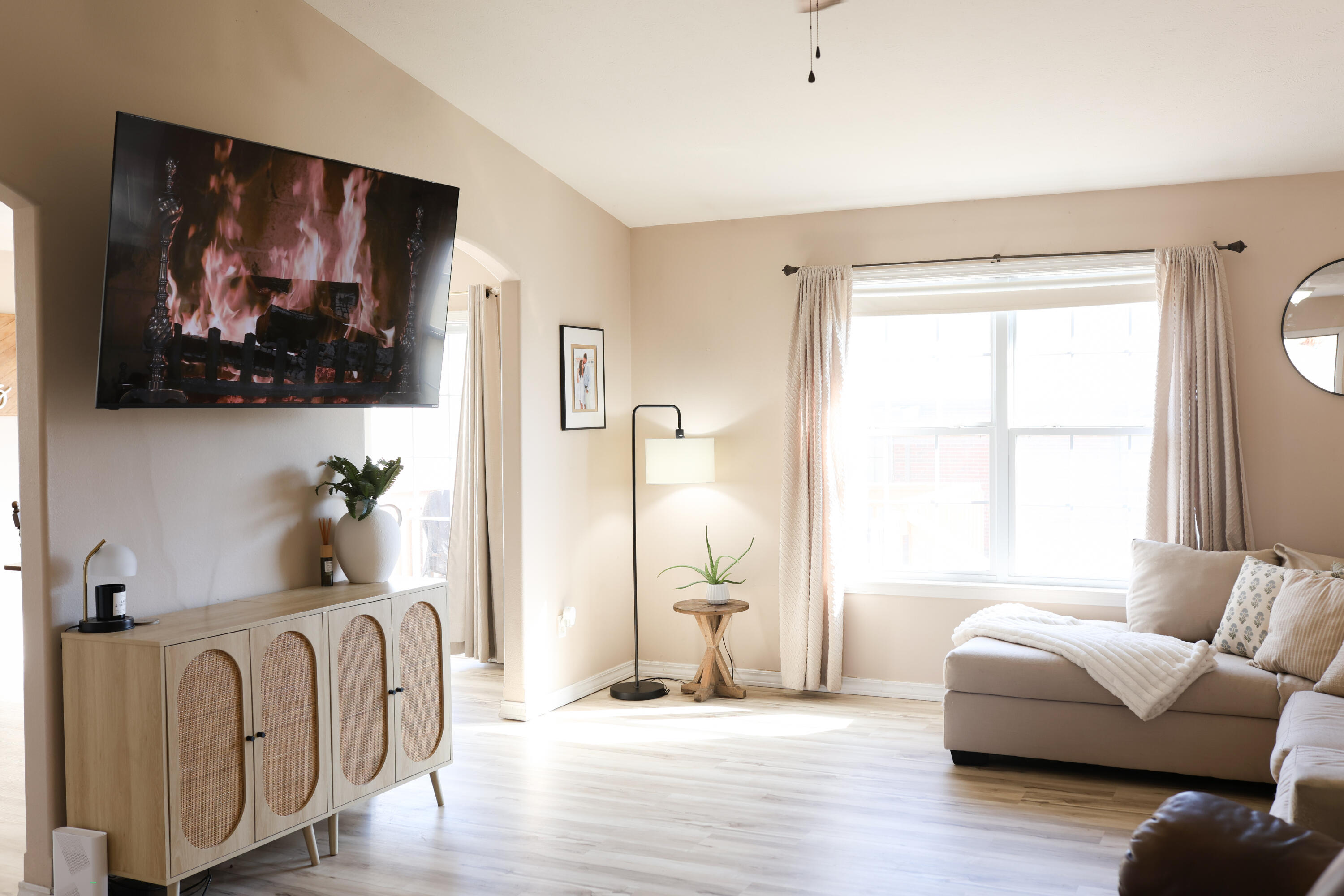 1610 Jon Street Property Photo 6
