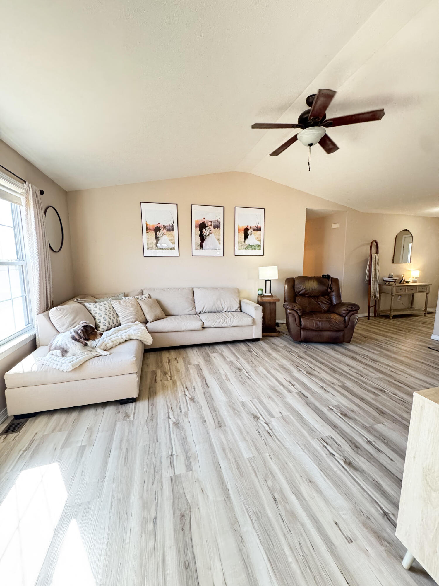 1610 Jon Street Property Photo 9