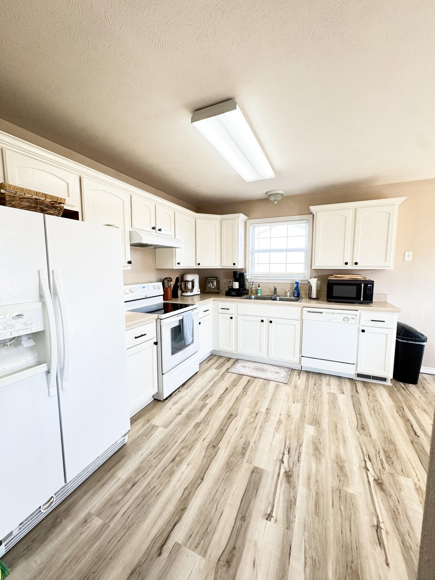 1610 Jon Street Property Photo 14