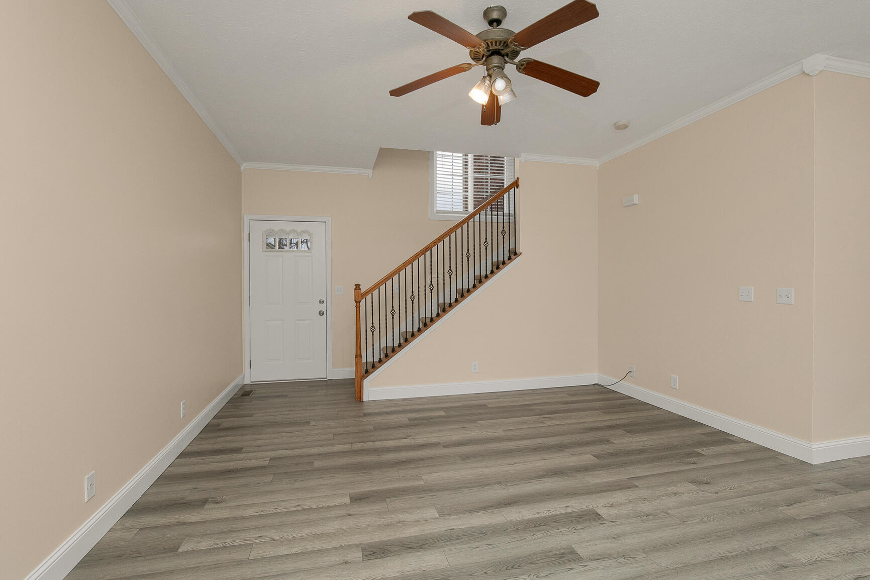 2335 West Chesterfield Boulevard Property Photo 7