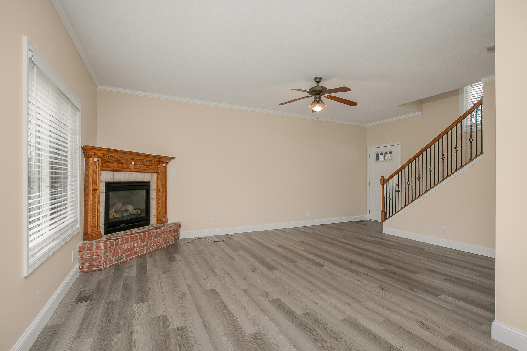 2335 West Chesterfield Boulevard Property Photo 9