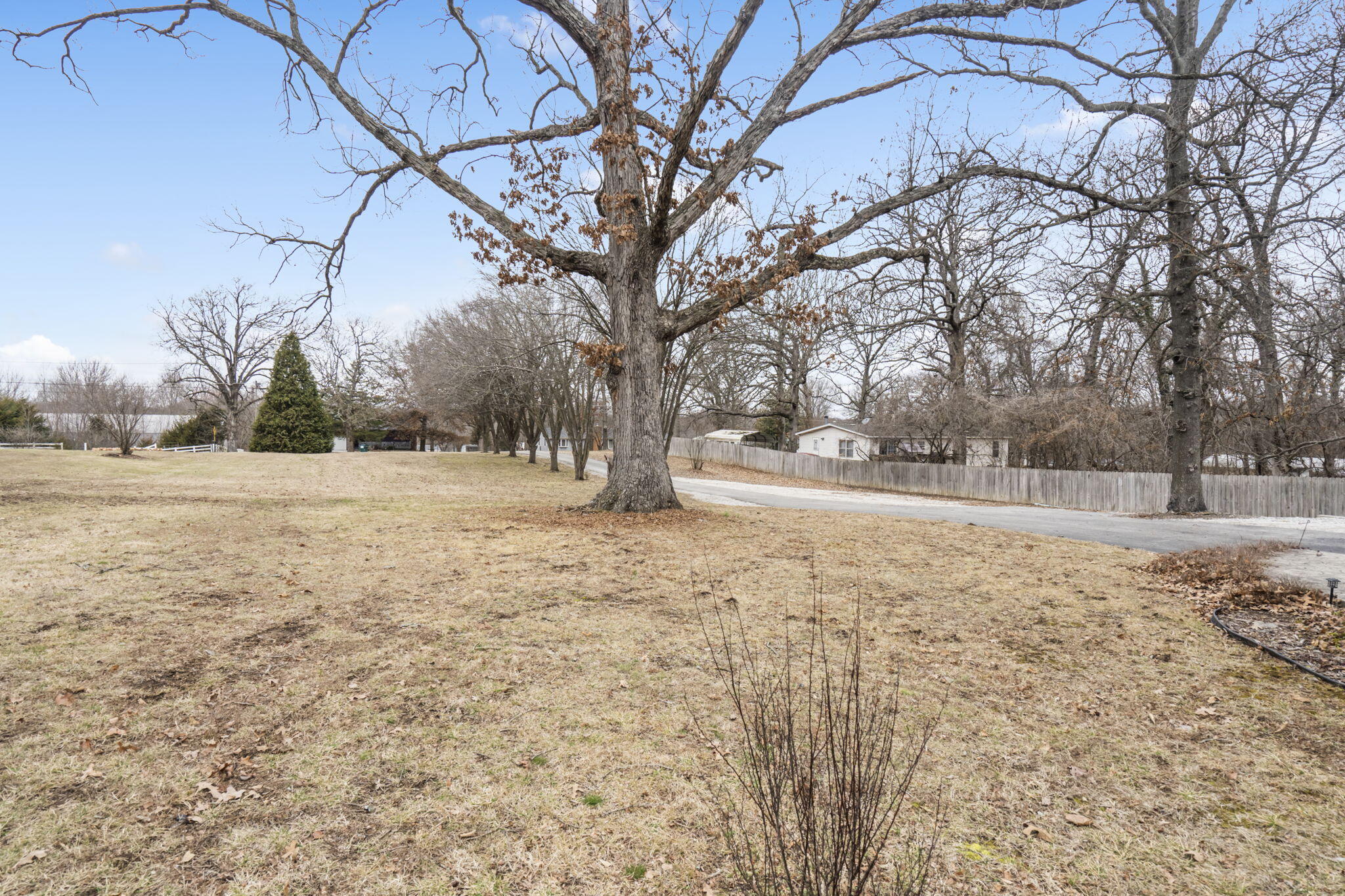 4154 North Farm Road 143 Property Photo 35