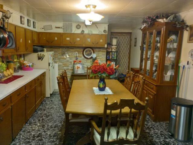 6 Crescent Drive Property Photo 5
