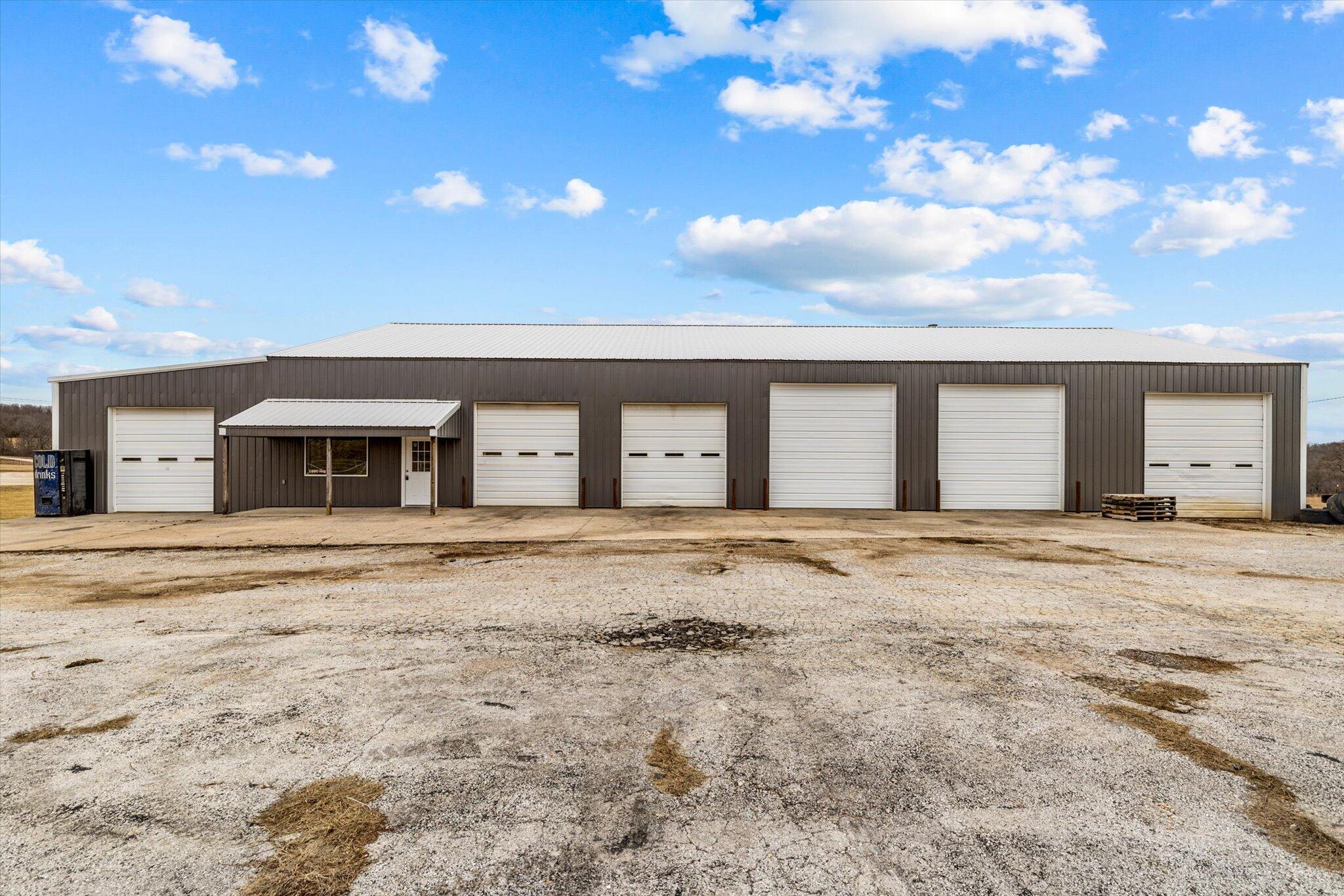 1330 Highway 5 Property Photo