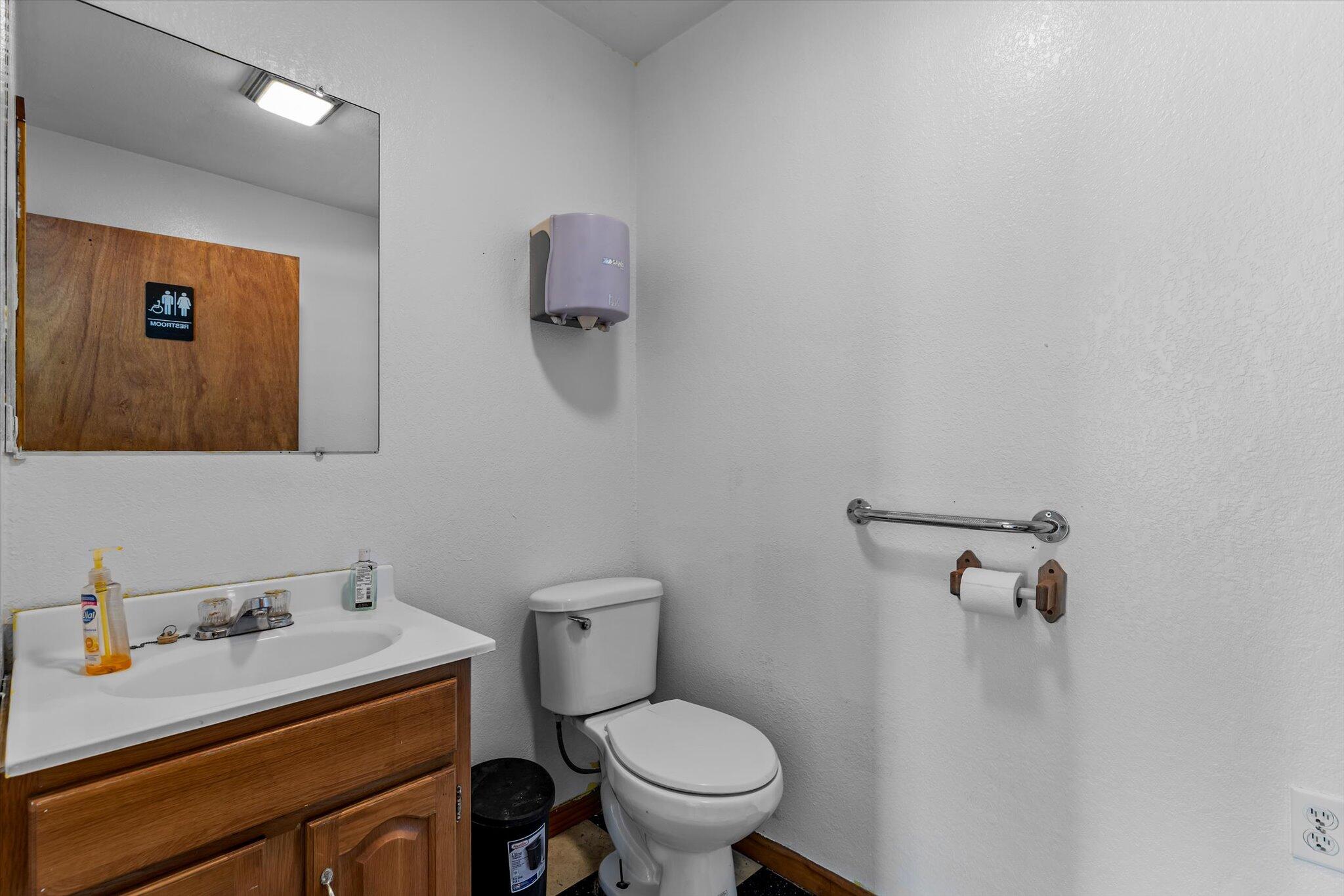 1330 Highway 5 Property Photo 17