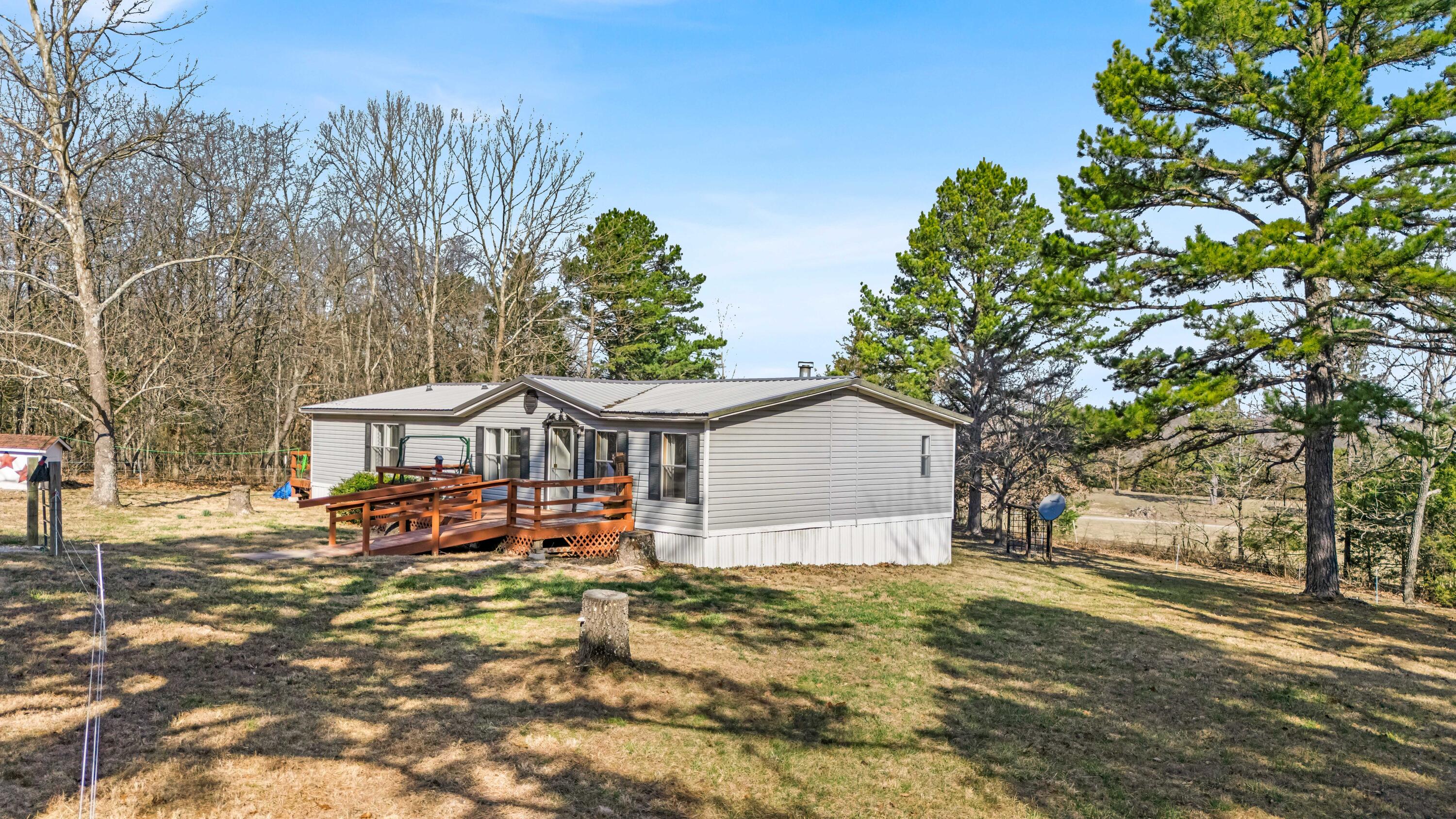 9175 County Road 3940 Property Photo 2