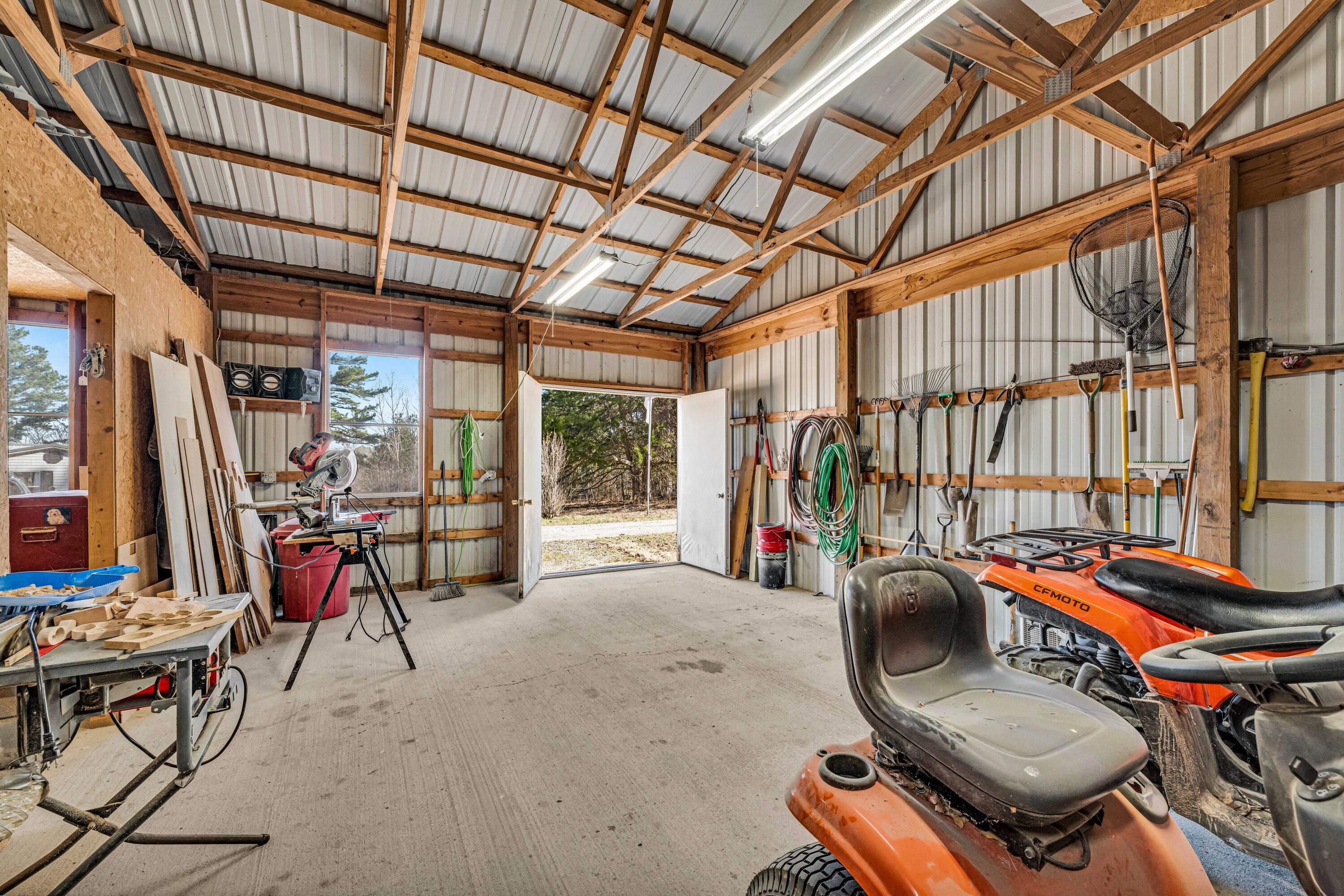 9175 County Road 3940 Property Photo 32