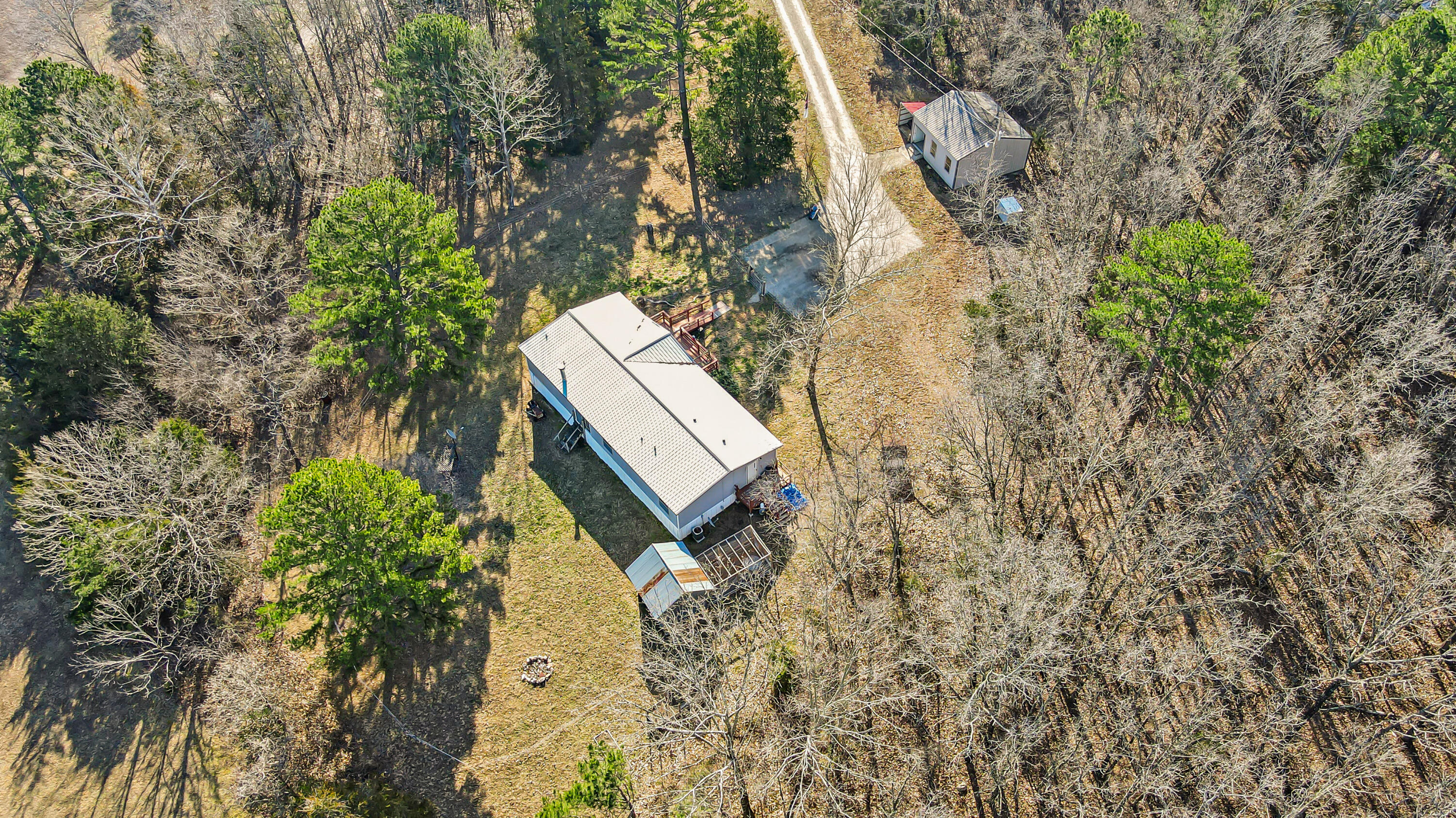9175 County Road 3940 Property Photo 44