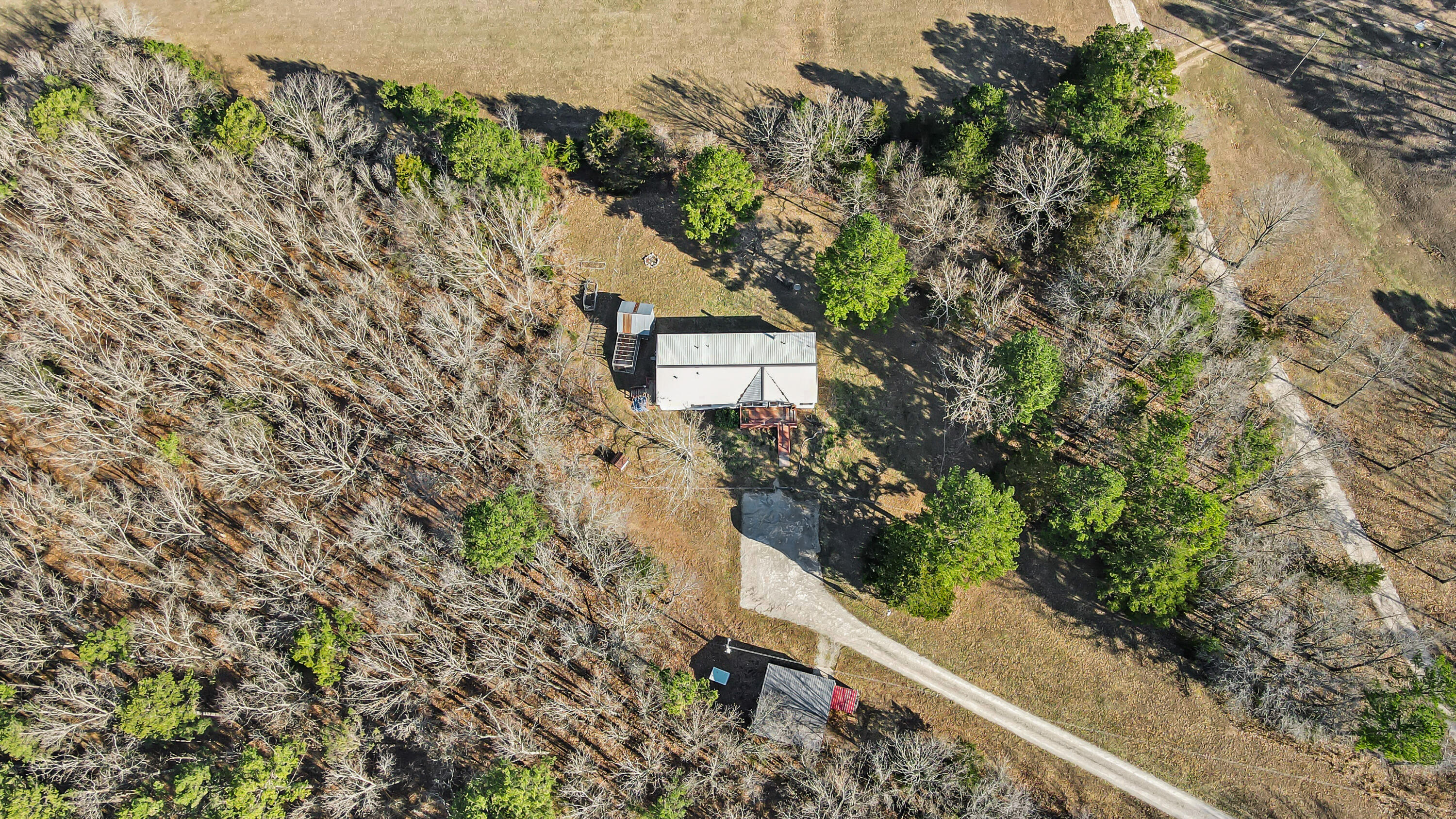 9175 County Road 3940 Property Photo 50
