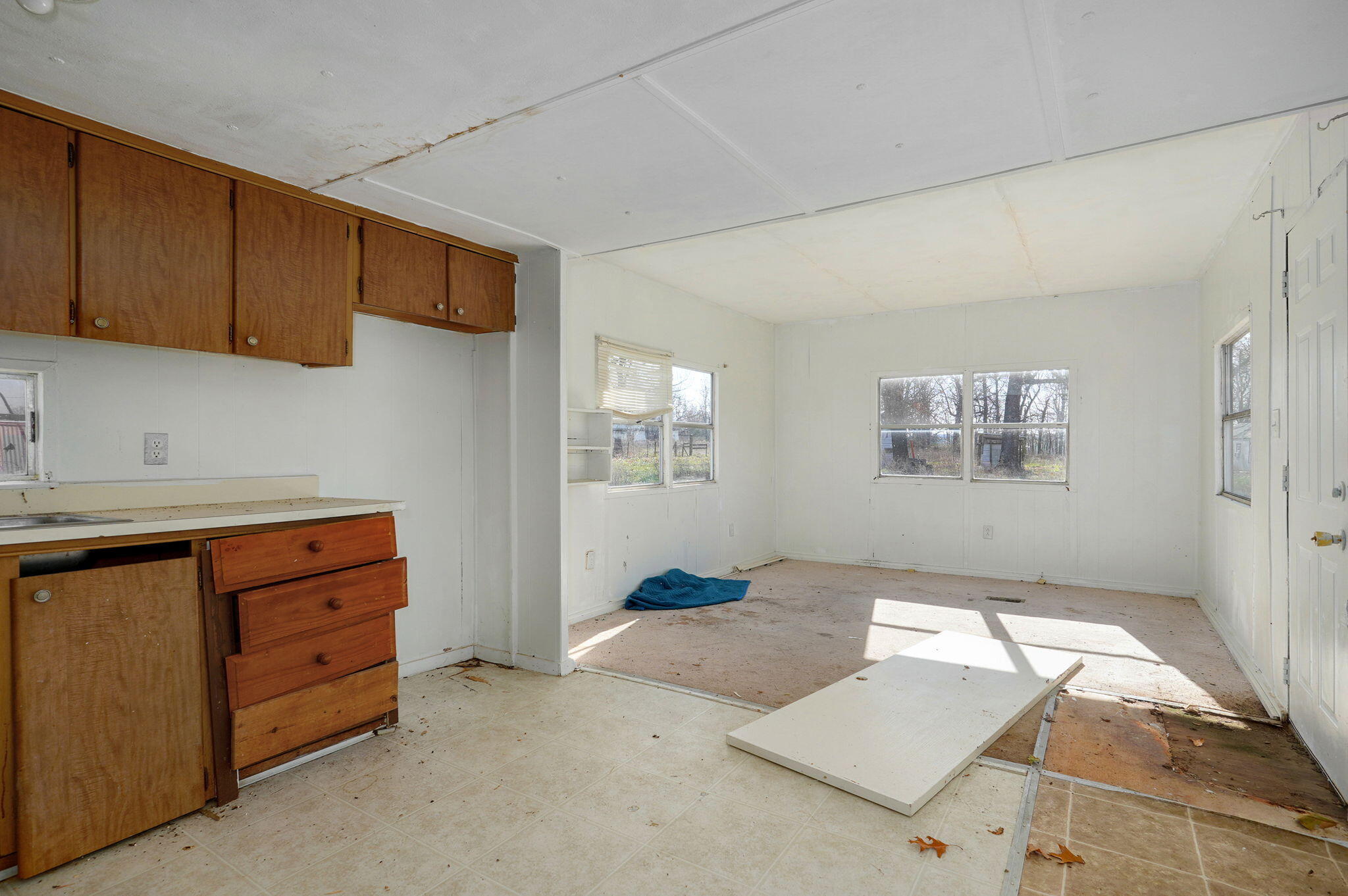 16658 South Highway K Property Photo 26