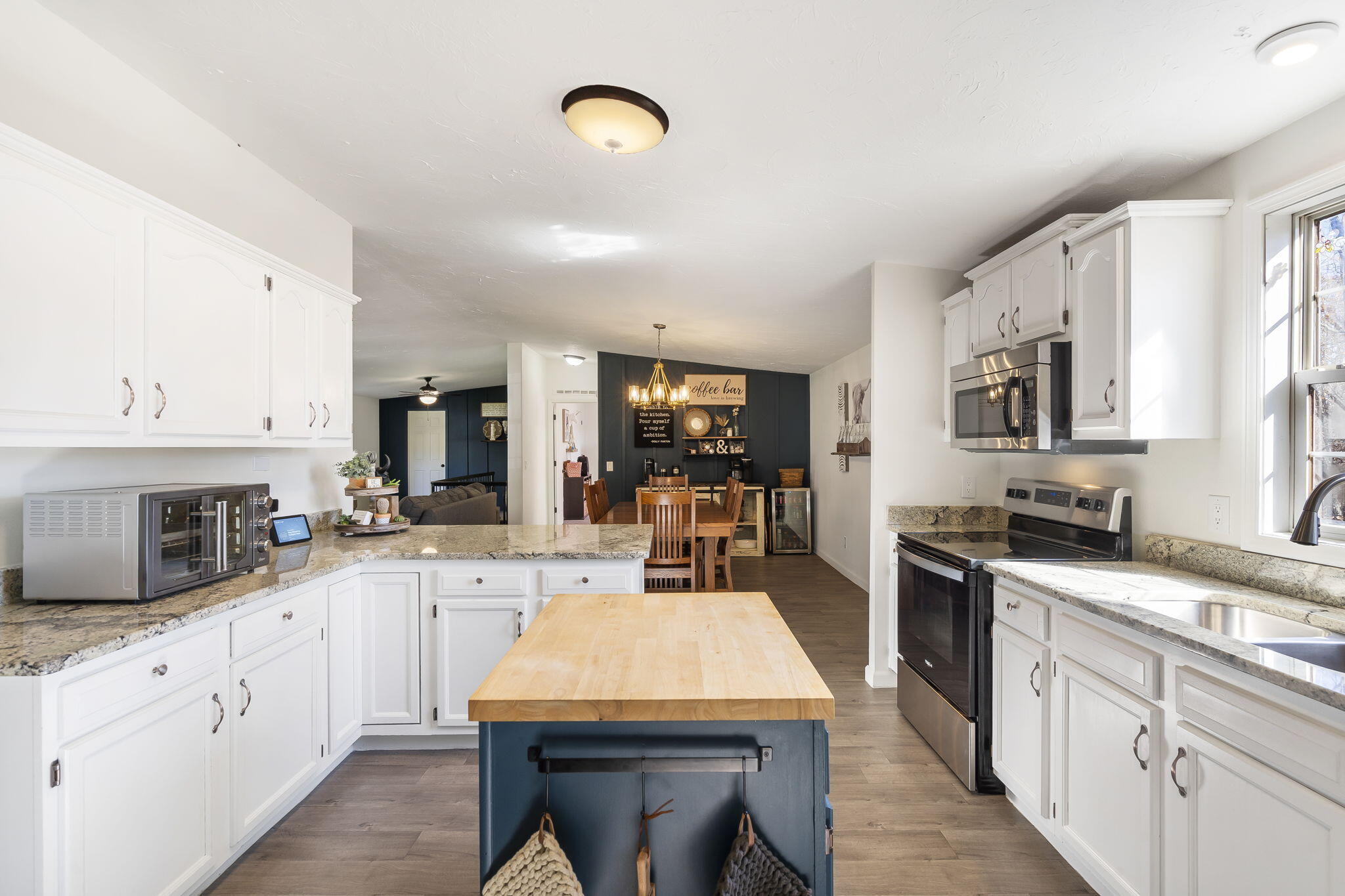 700 Hiawatha Road Property Photo 12