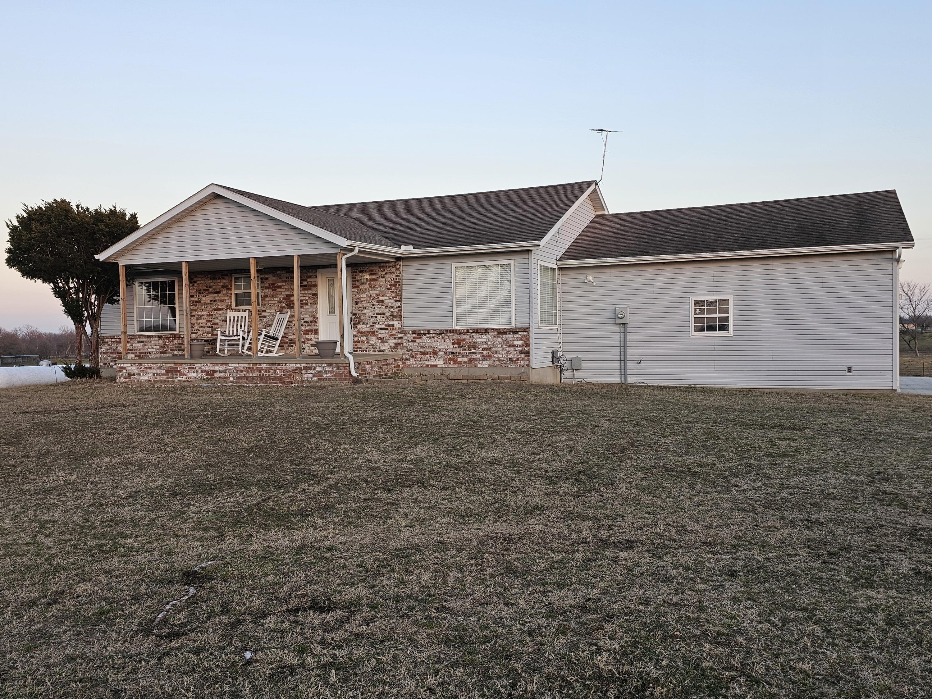 20826 Highway J Property Photo 2