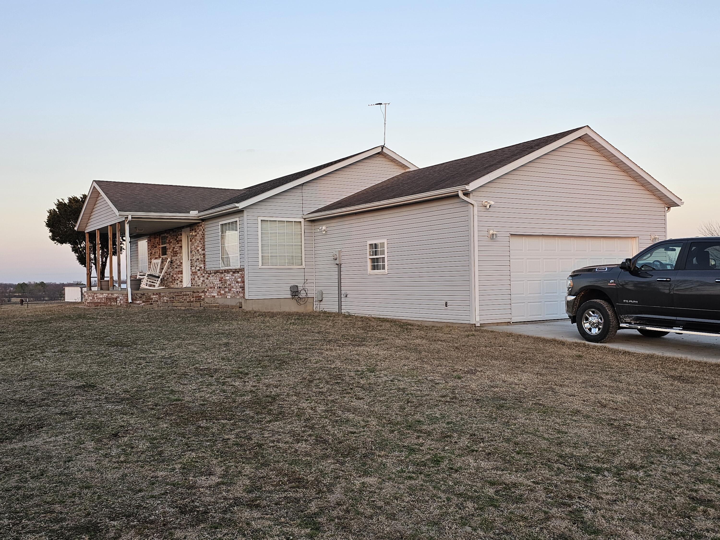 20826 Highway J Property Photo 7