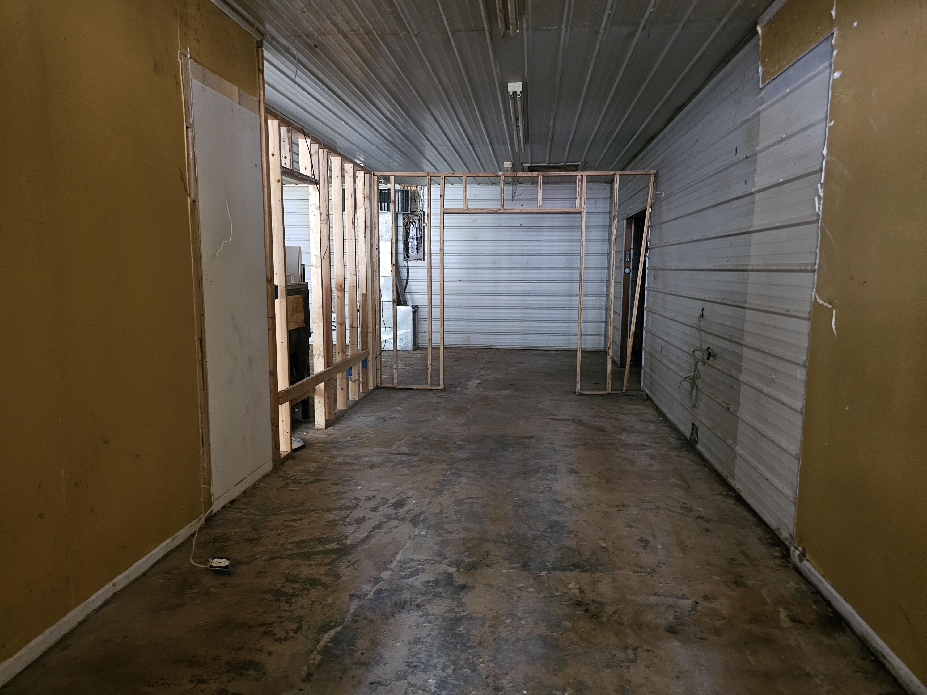 107-109 West Main Street Property Photo 12