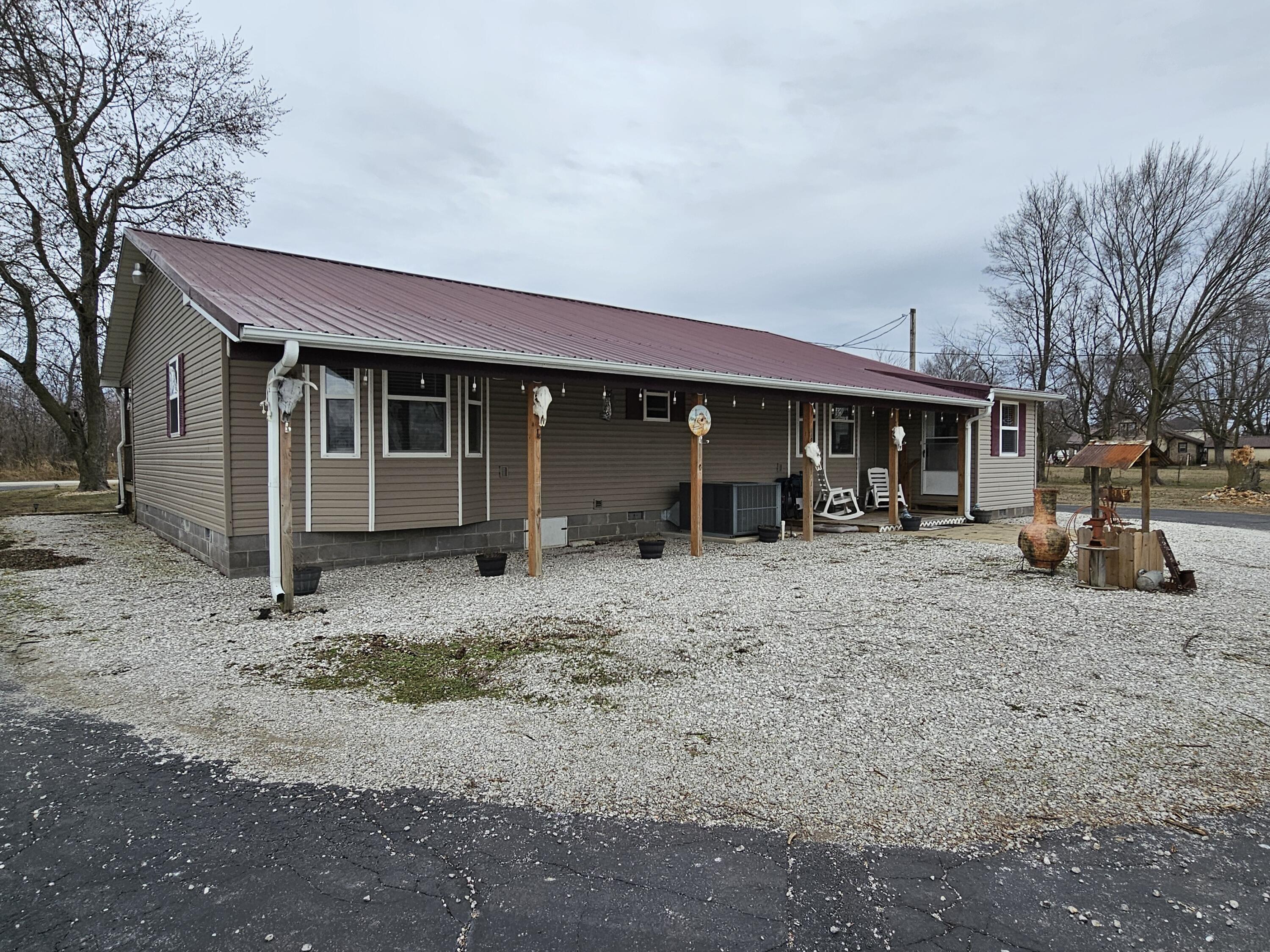 307 North Linebarger Street Property Photo 6