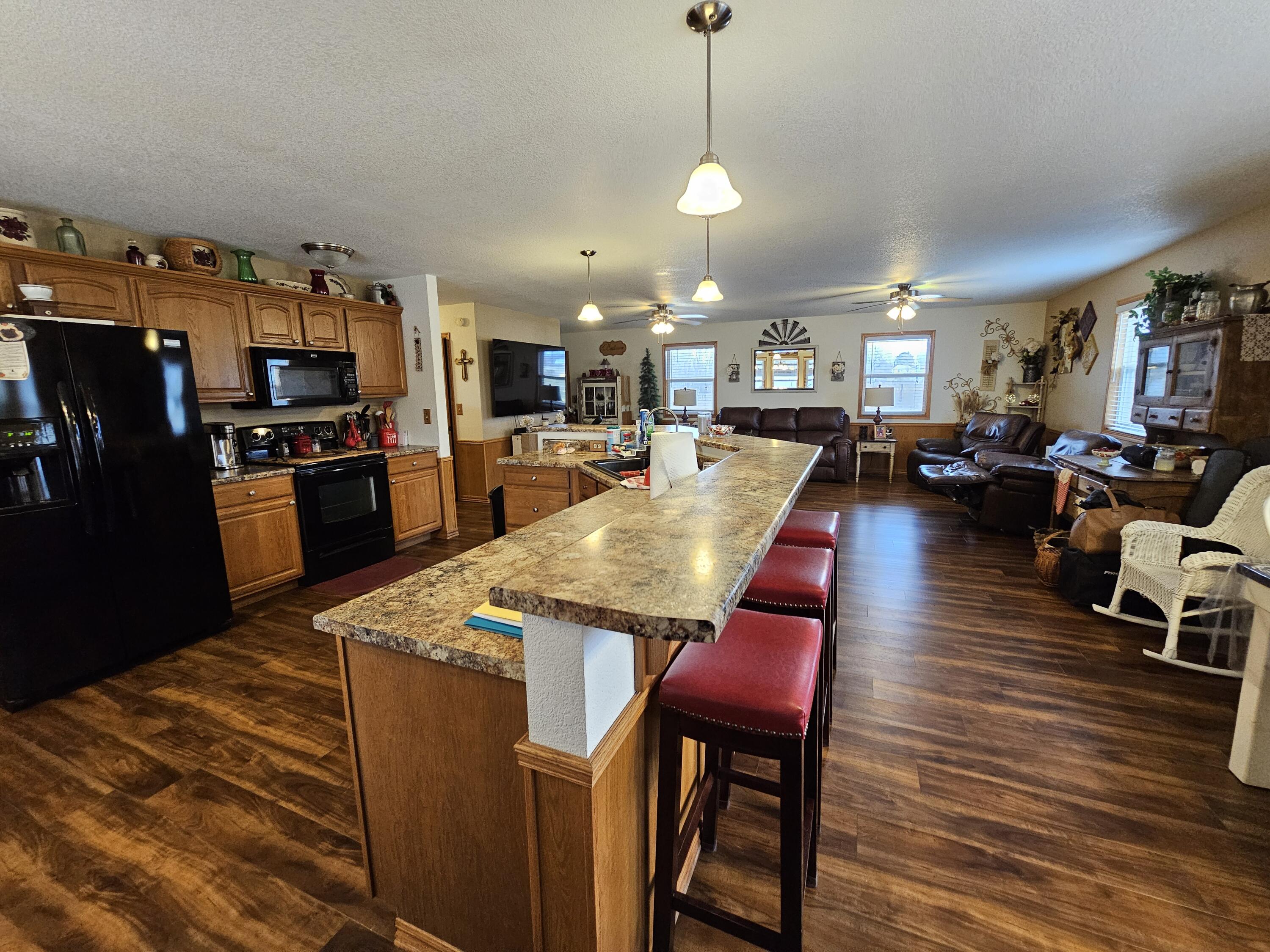 307 North Linebarger Street Property Photo 13