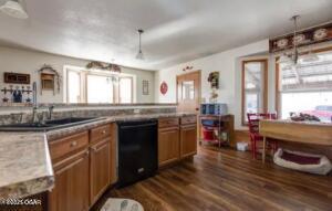 307 North Linebarger Street Property Photo 42
